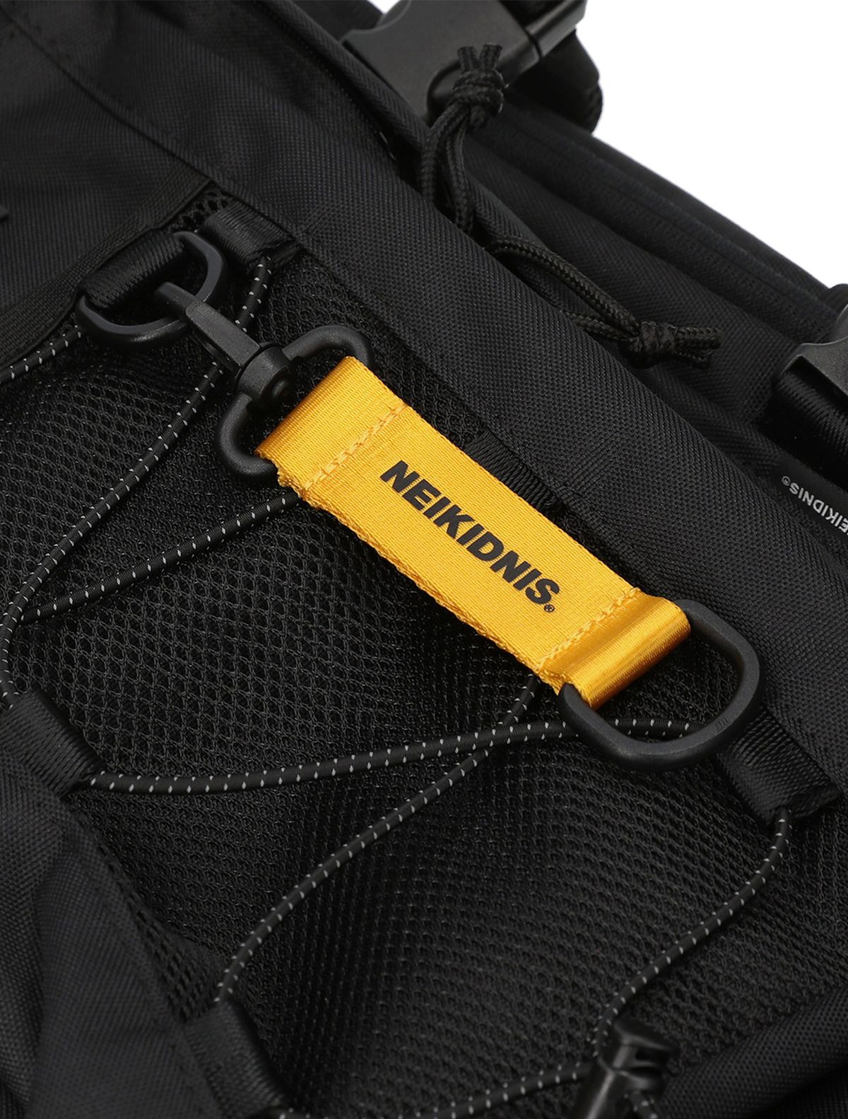 네이키드니스(NEIKIDNIS) BASIC LOGO KEY HOLDER / YELLOW
