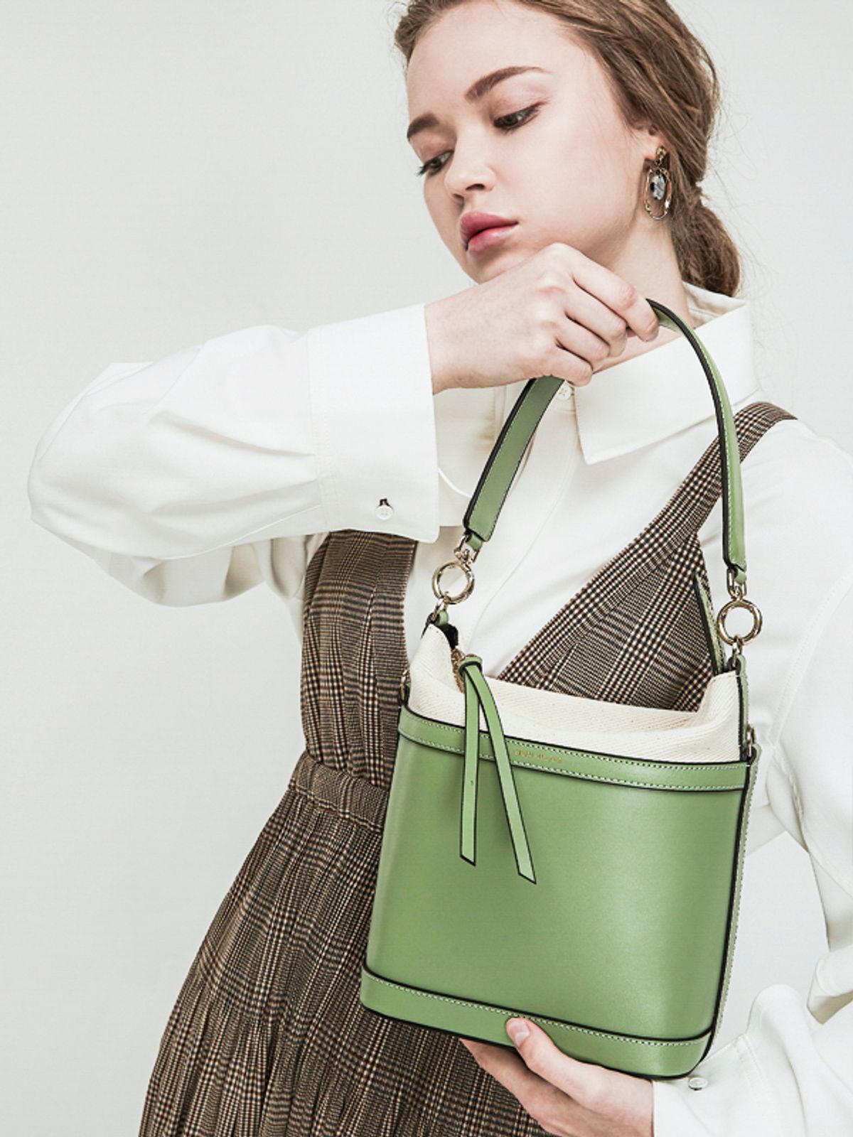 보니블라(BONIBLAH) ERON BAG (JADE KHAKI)