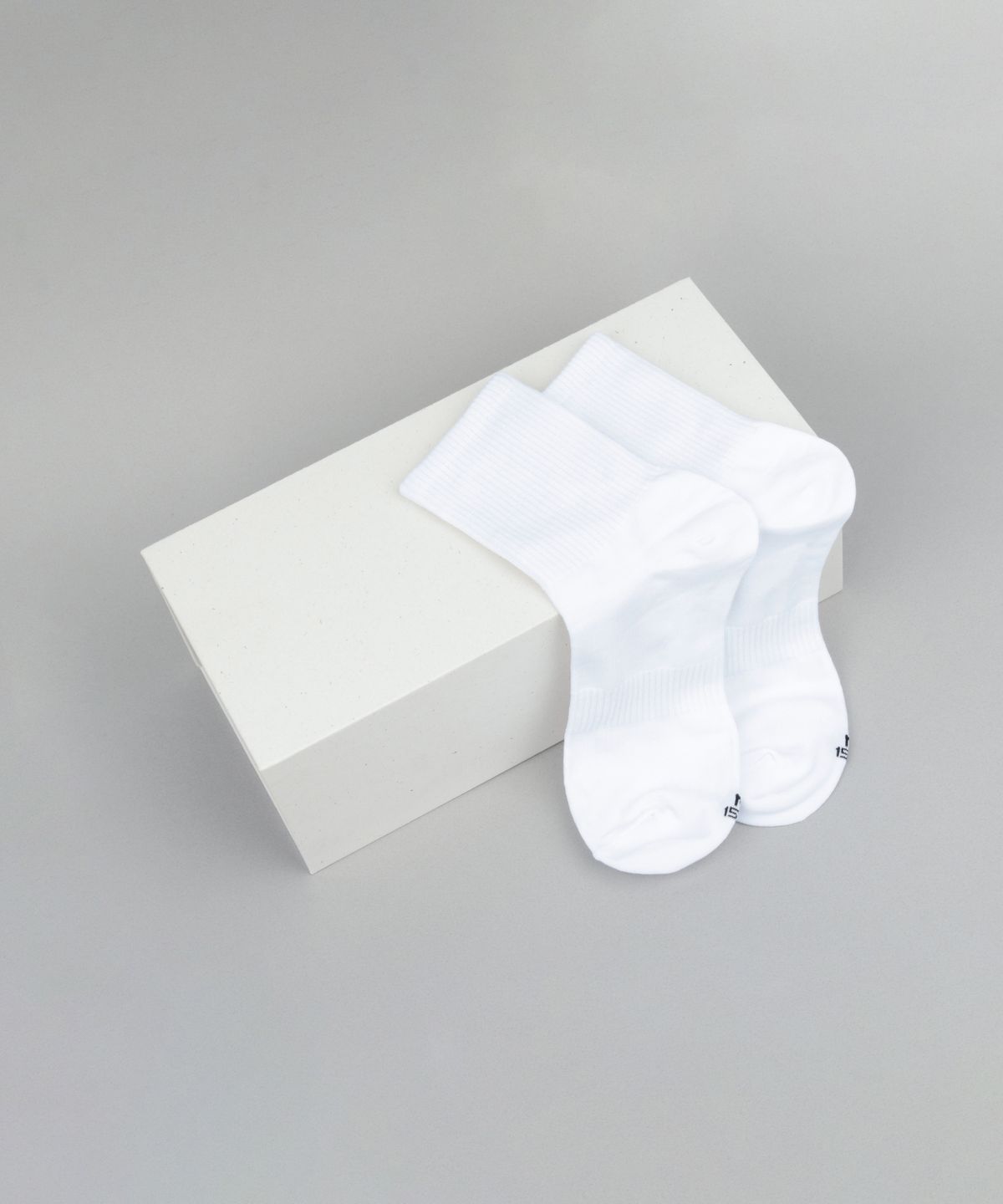 일오공칠(IL-O-GONG-CHIL) [10PACK] 1507 모노 트라우져 하프 수피마 코튼 삭스 _ 스노우 화이트/블랙
