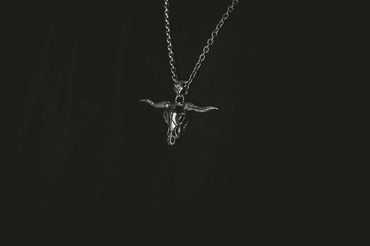 스팅925(STING925) Buffalo Head Pendant