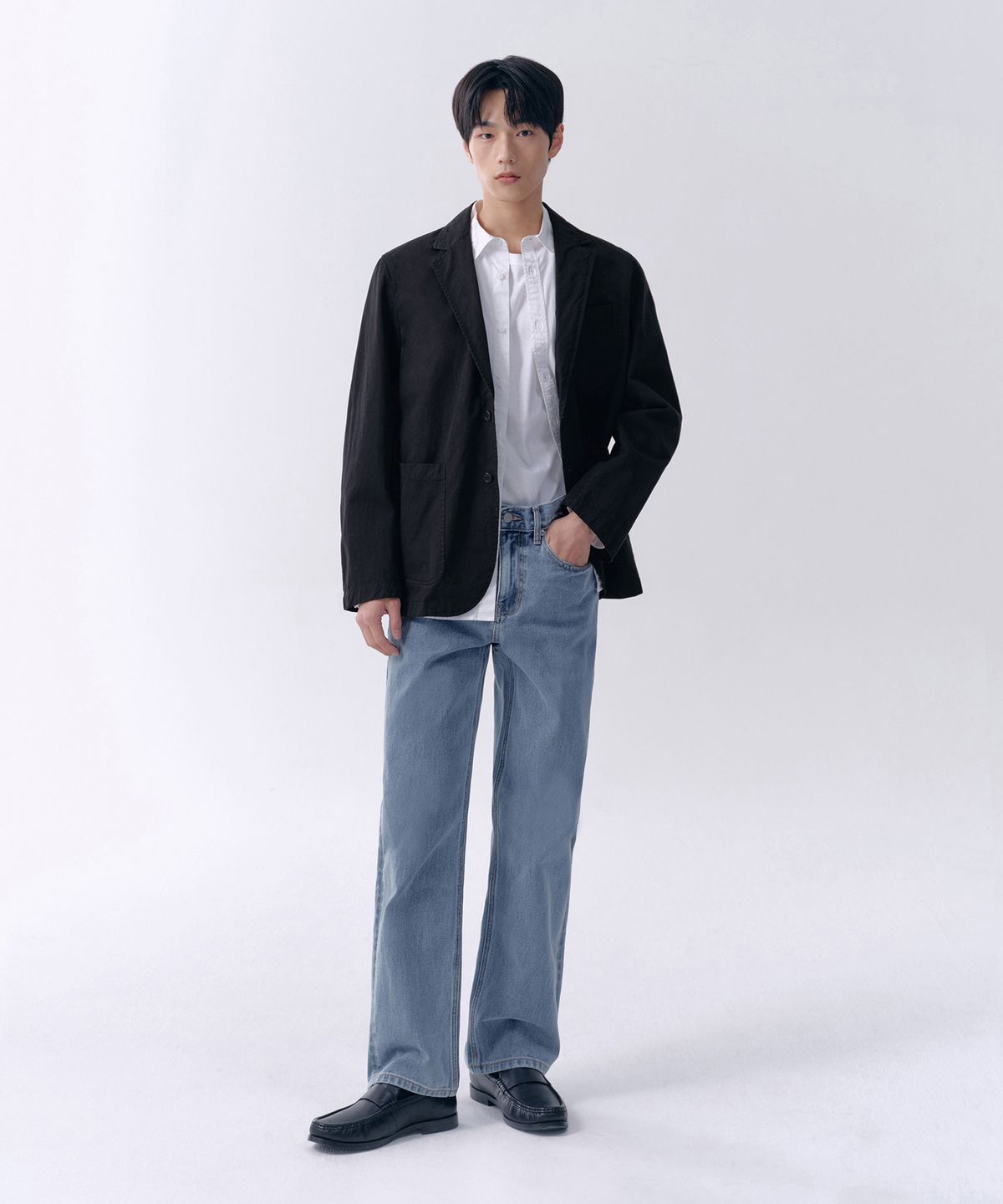 무신사 스탠다드(MUSINSA STANDARD) 스트레이트 데님 팬츠 [라이트 인디고]