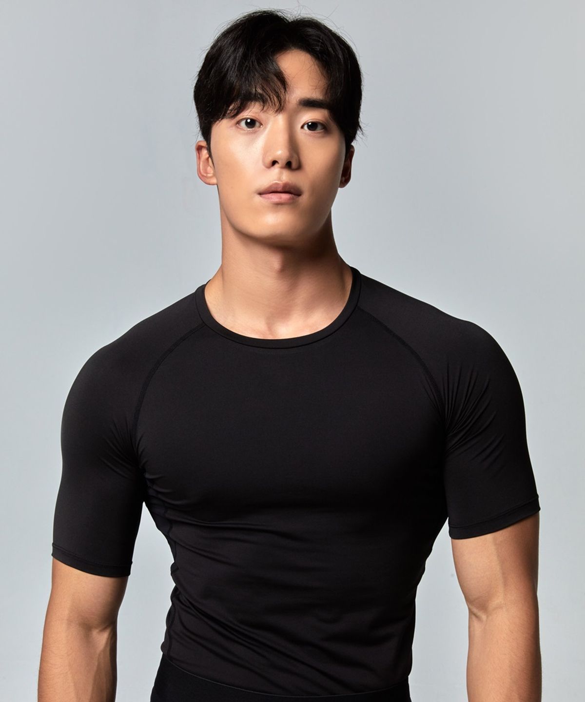 무신사 스탠다드 스포츠(MUSINSA STANDARD SPORTS) 컴포트액트 컴프레션 숏슬리브 [블랙]