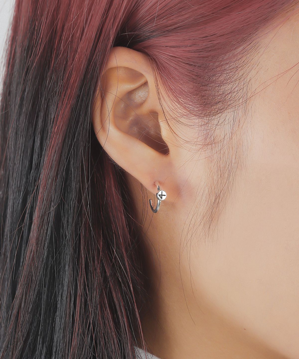 논논(NONENON) NONE BEND EAR