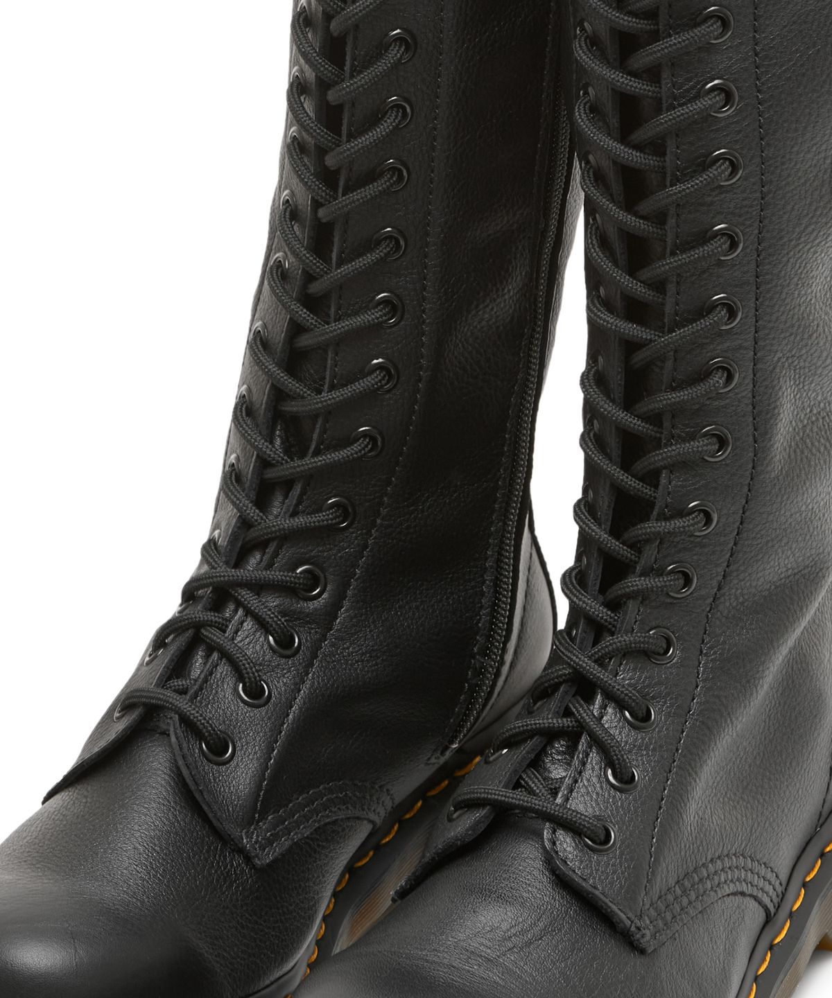 닥터마틴(DR.MARTENS) 1B60 버지니아 블랙 / 23889001