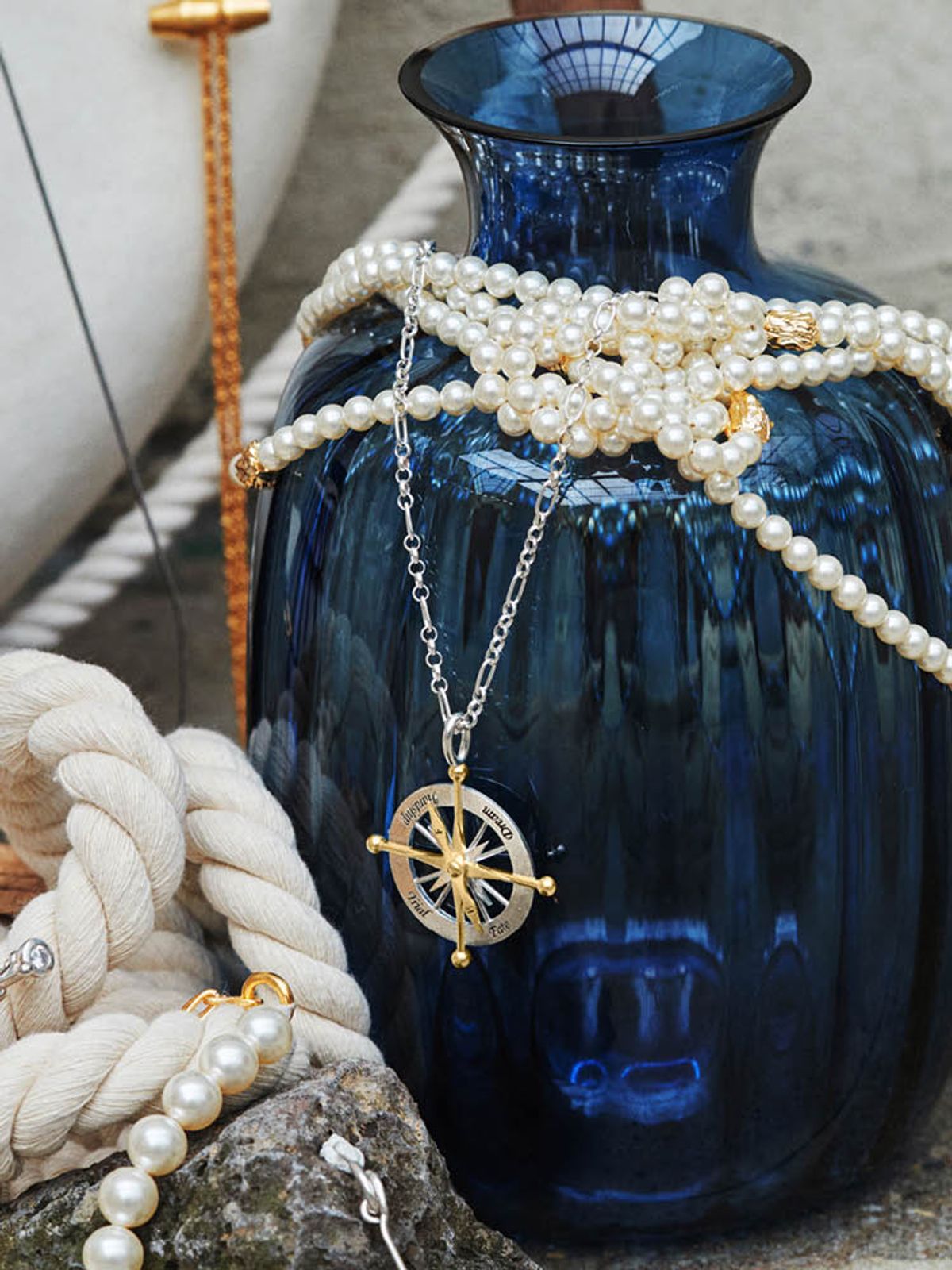 엘리오나(ELYONA) Life Cardinal Compass Necklace - Large