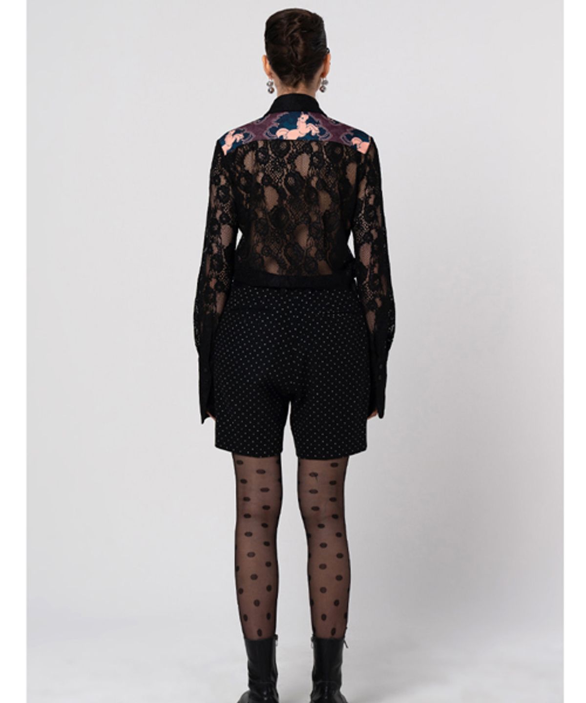 그리디어스(GREEDILOUS) 아르누보 스타일 포니 프린트 레이스 블라우스