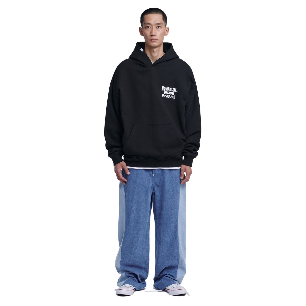노매뉴얼(NOMANUAL) DOODLE LOGO HOODIE - BLACK