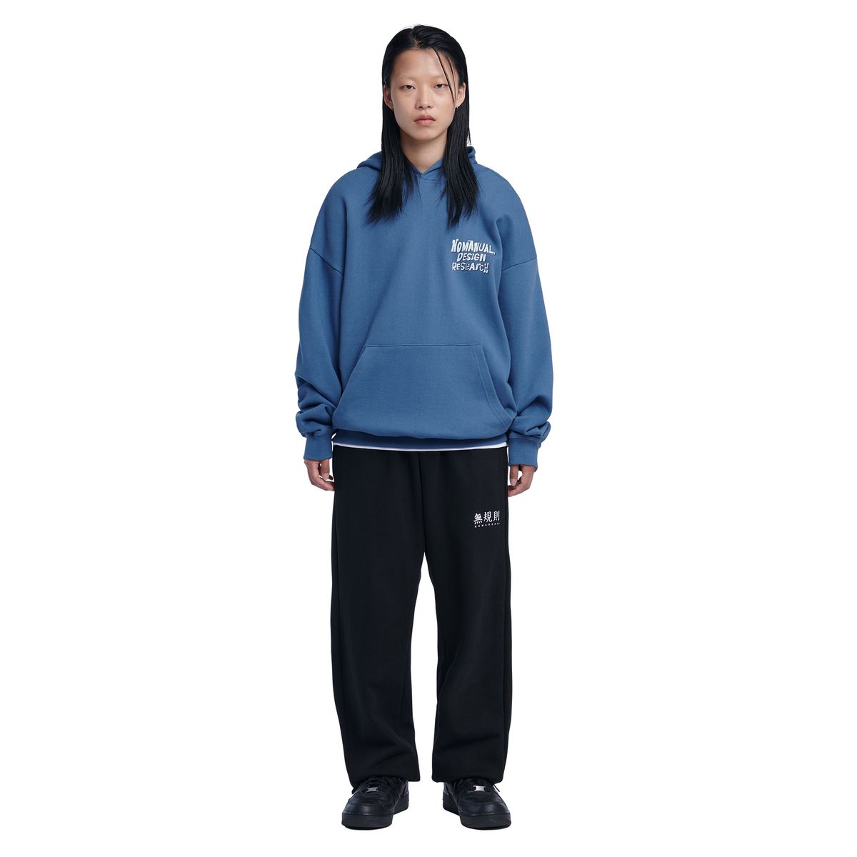 노매뉴얼(NOMANUAL) DOODLE LOGO HOODIE - LIGHT NAVY