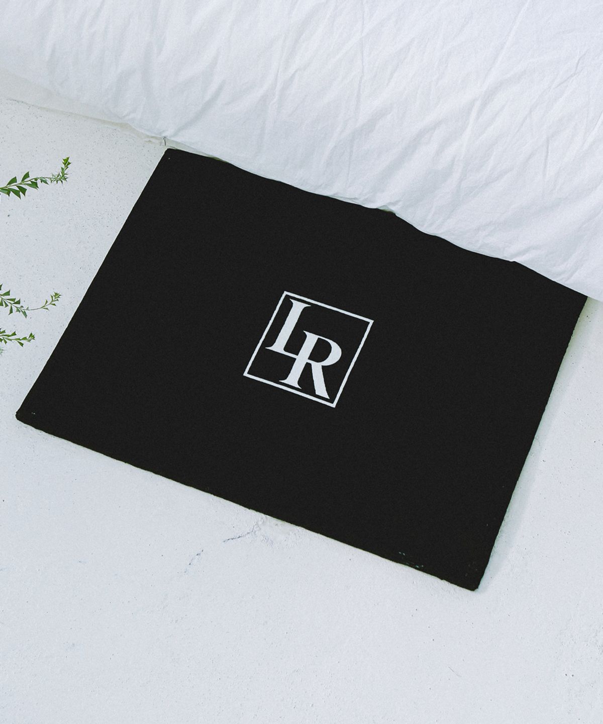 로시로우(LOSSYROW) Lossy Row Small Rug B-02