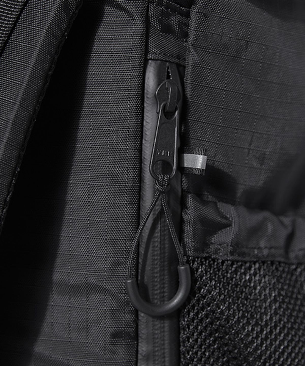 플루크(FLUKE) 마운틴 어드벤처 하이커 롤탑백 Grid Black FBG103