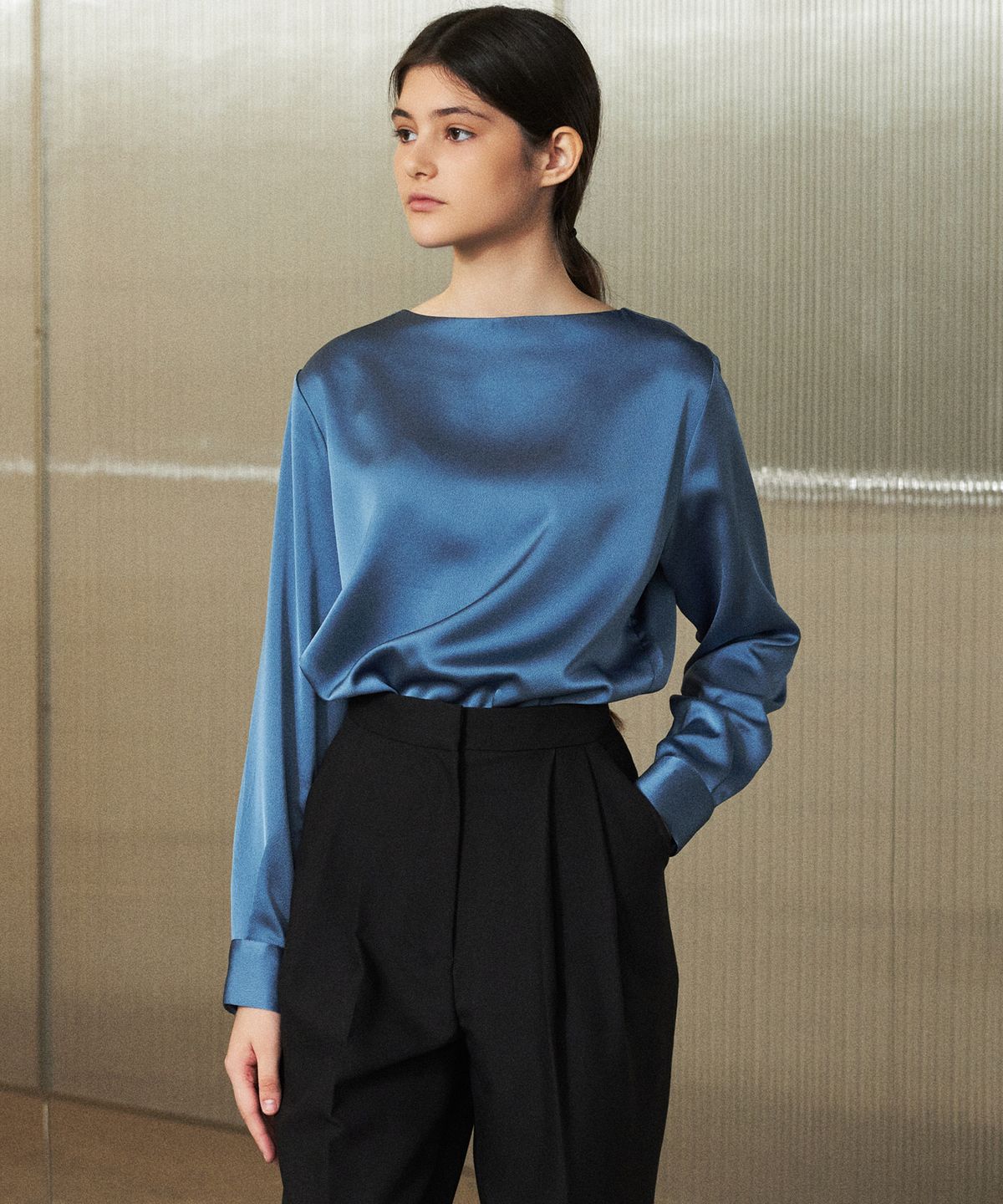 랭5(LANG5) [ELLEN] SATIN BLOUSE [엘렌] 새틴 블라우스