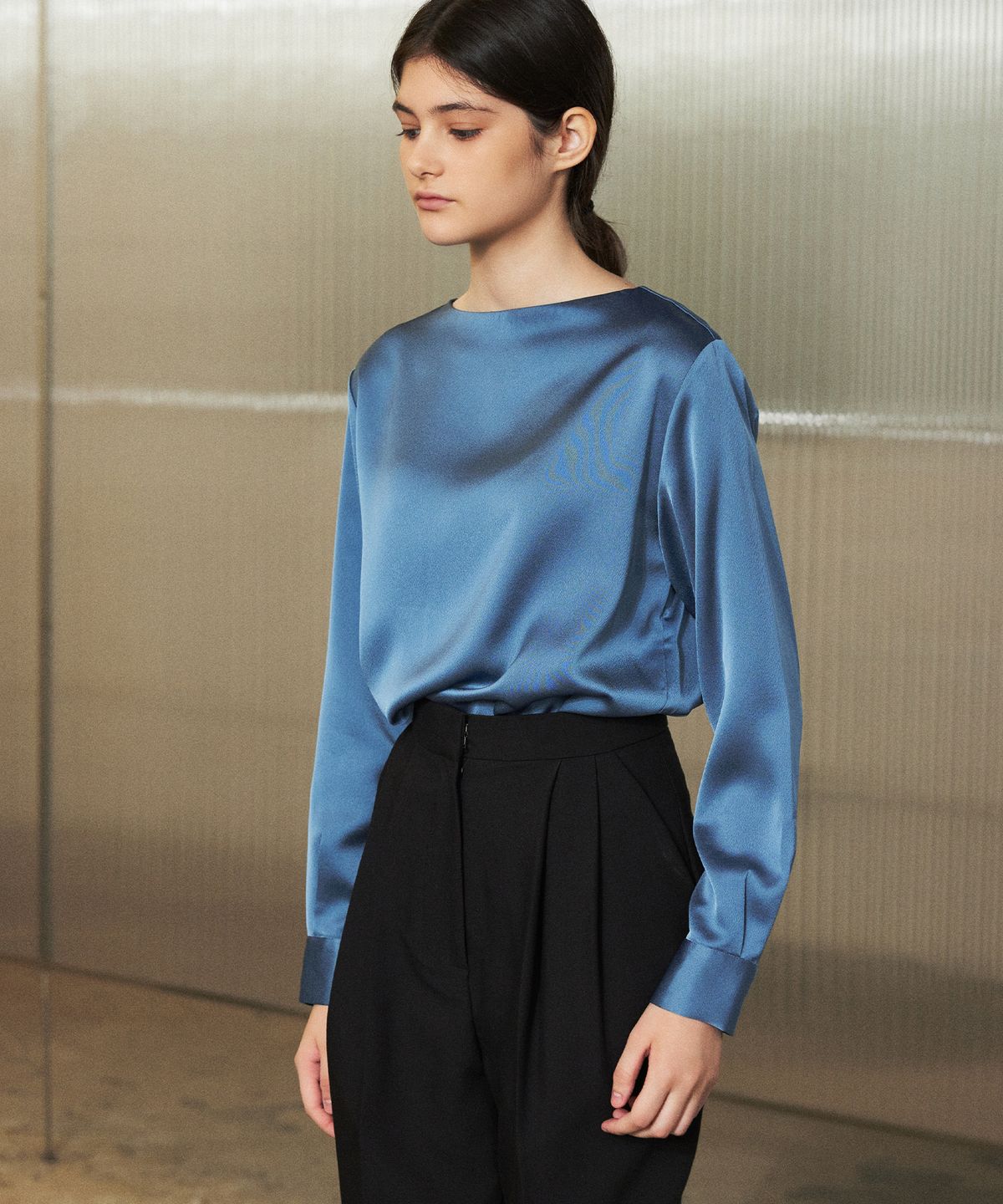 랭5(LANG5) [ELLEN] SATIN BLOUSE [엘렌] 새틴 블라우스
