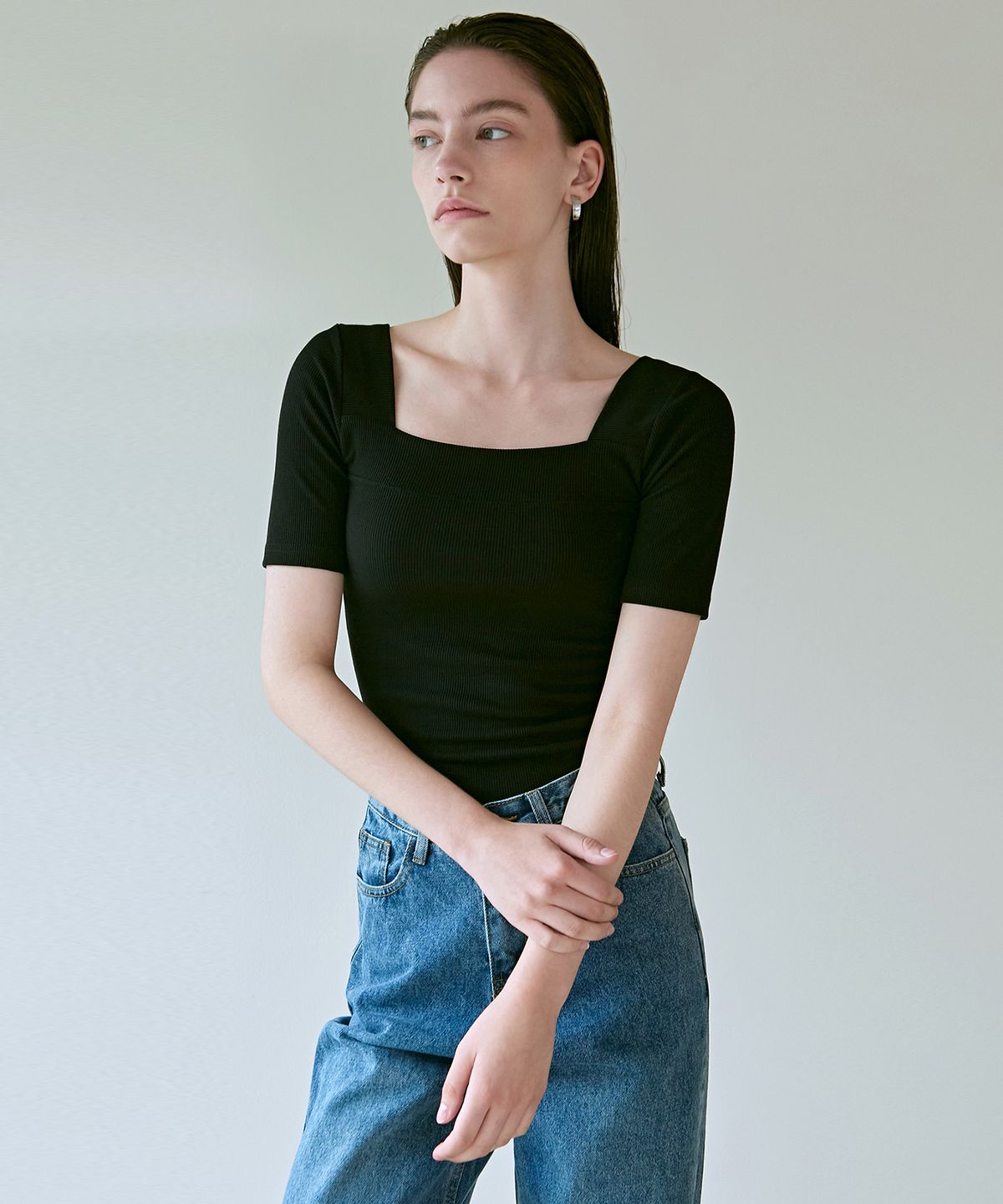 닉앤니콜(NICK&NICOLE) SQUARE NECK SLIM KNIT_BLACK