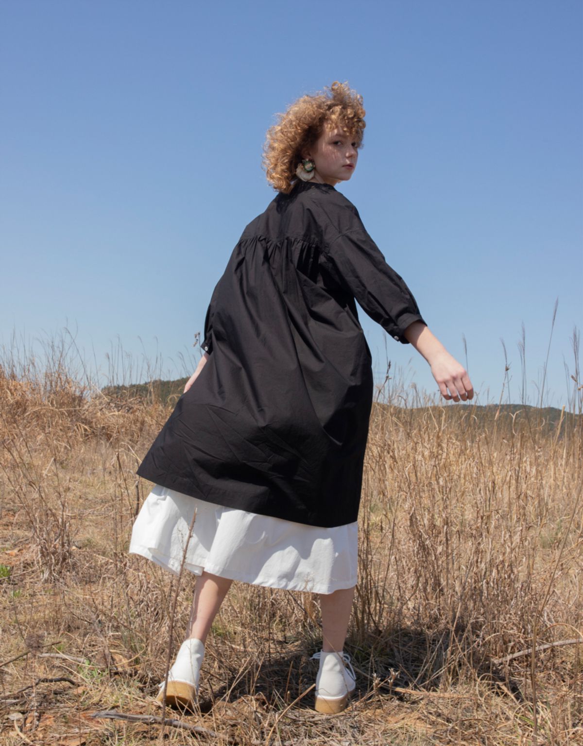 버나드밀즈(BERNARD MILLS) OBLONG PLEATED SKIRT - WHITE