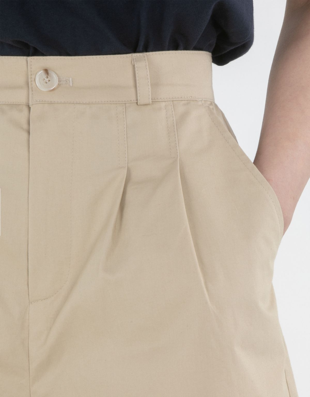 버나드밀즈(BERNARD MILLS) DOUBLE PLEATED WIDE SHORTS - BEIGE