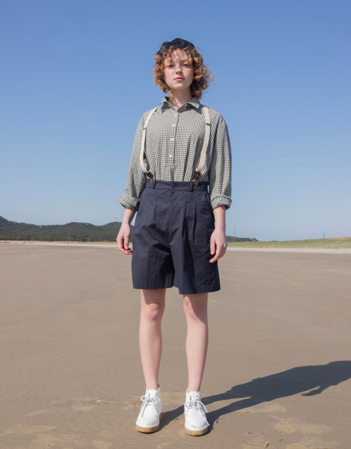 버나드밀즈(BERNARD MILLS) DOUBLE PLEATED WIDE SHORTS - NAVY