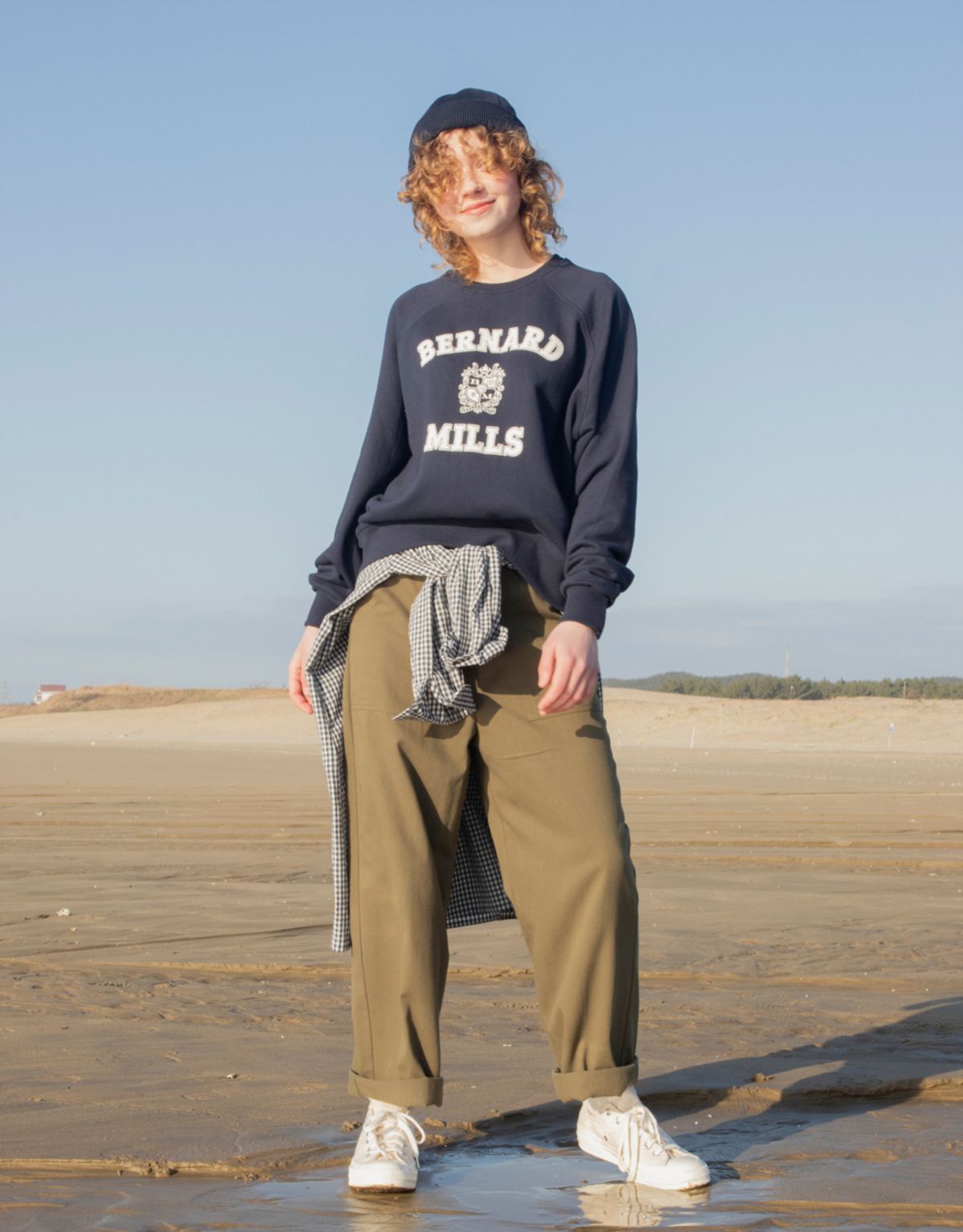 버나드밀즈(BERNARD MILLS) EMBLEM LOGO SWEAT SHIRT - NAVY