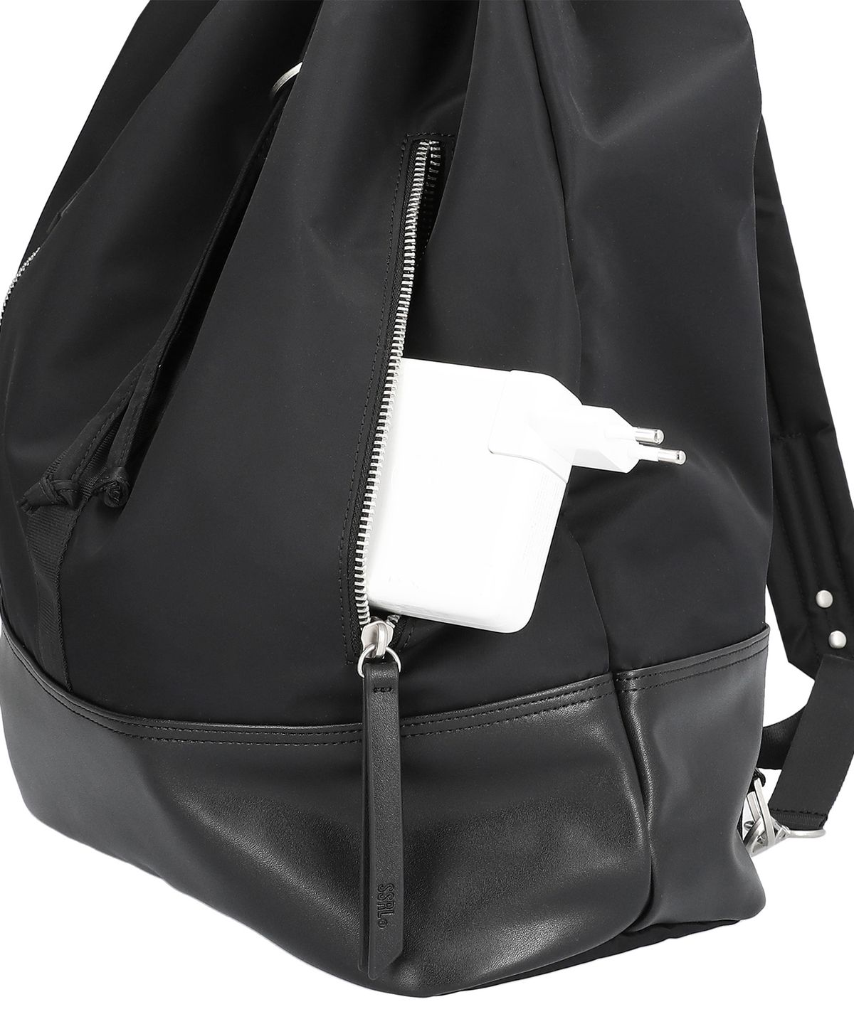 에스에스알엘(SSRL) Minimal Bucket Sling Bag / Black