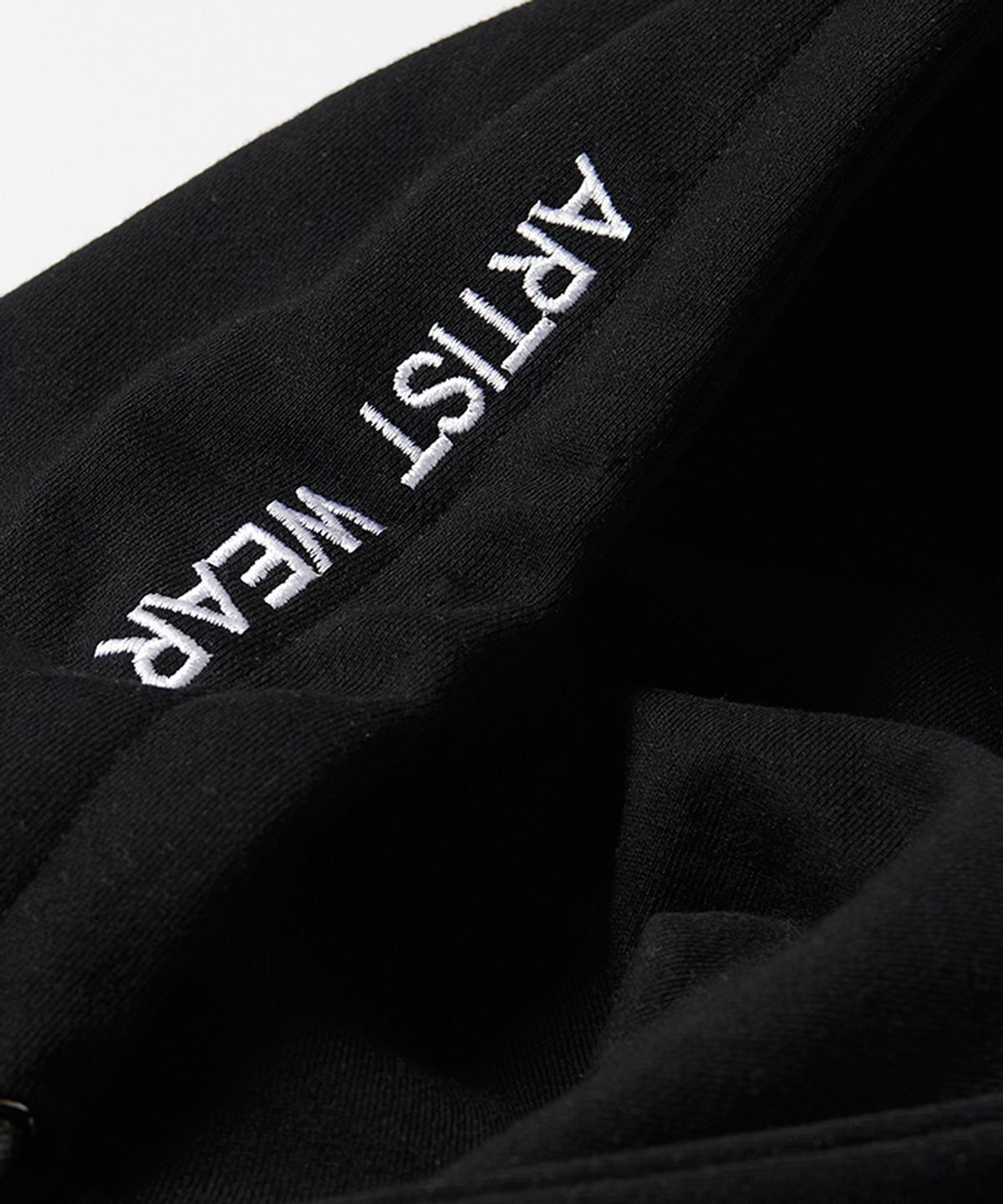 아티스트웨어(ARTISTWEAR) [ATW X 레오다브] 피스메이커 오버핏 후드티_BK