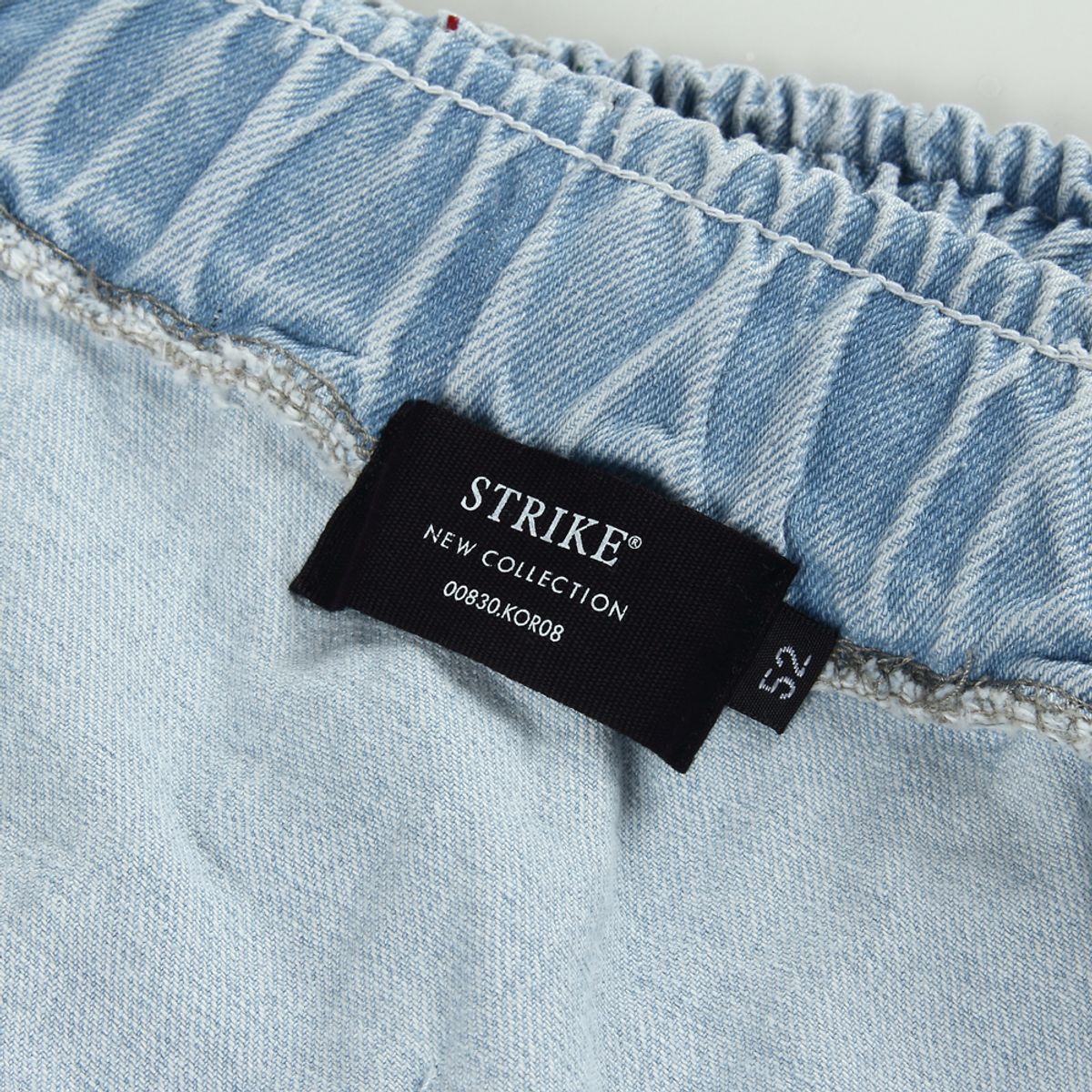 스트라이크(STRIKE) Waist Banding Light Denim Graffiti Art Half Pants