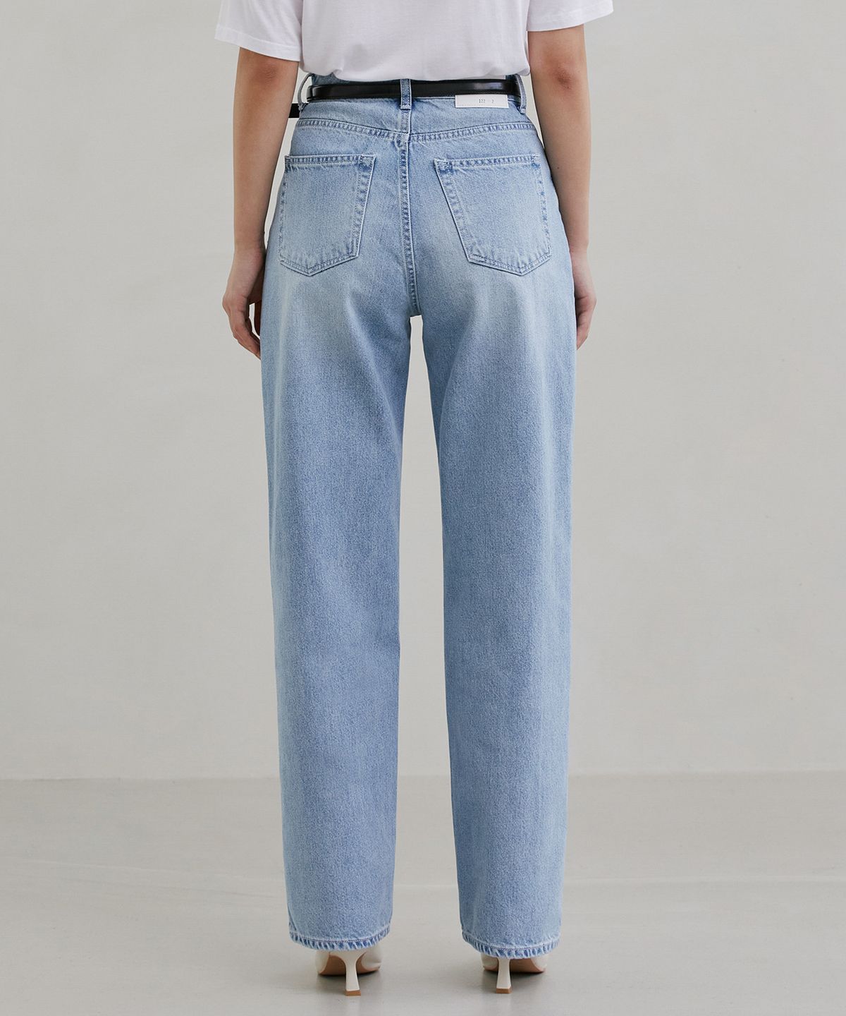 브랜디드(BRANDED) [WOMAN] 122 ELLIE JEANS [SEMI WIDE STRAIGHT]