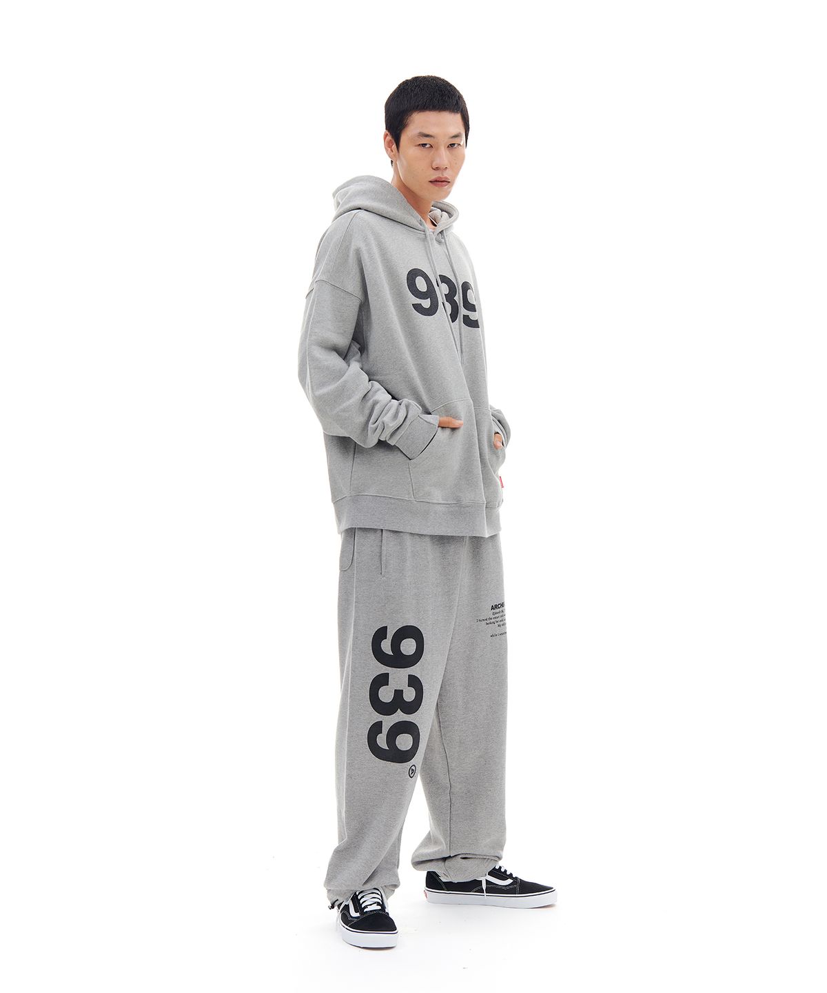 아카이브 볼드(ARCHIVE BOLD) 939 LOGO HOOD (GRAY)