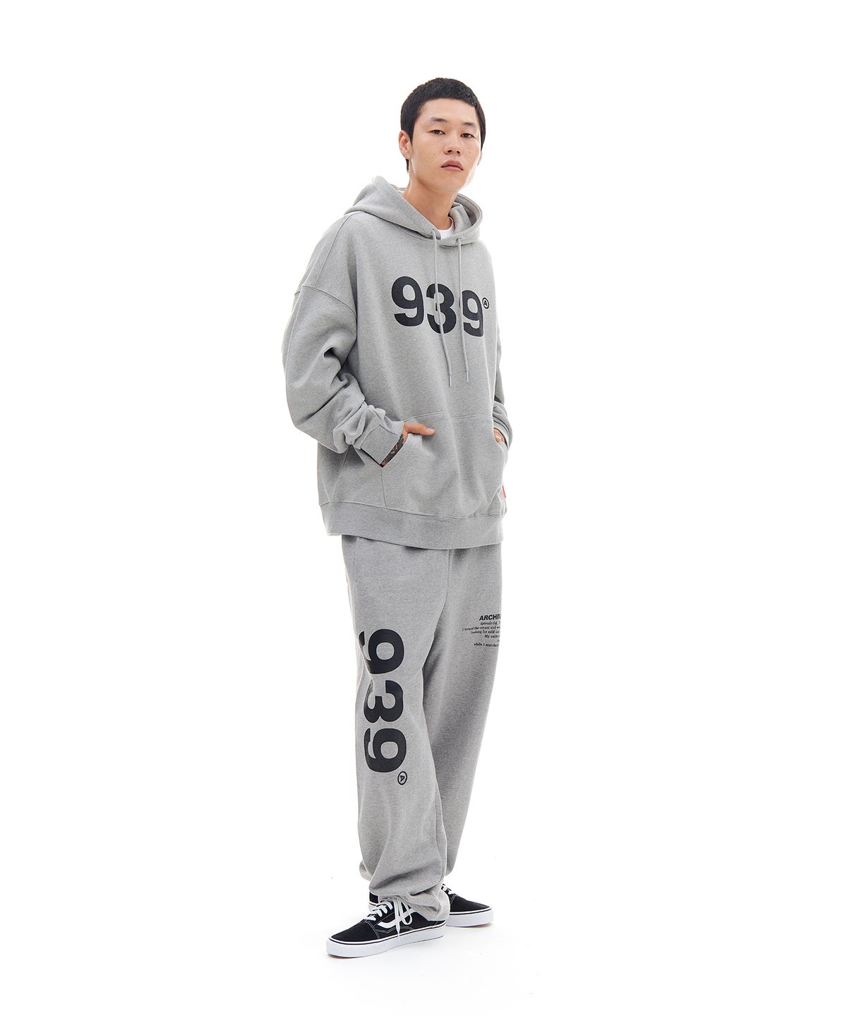 아카이브 볼드(ARCHIVE BOLD) 939 LOGO HOOD (GRAY)