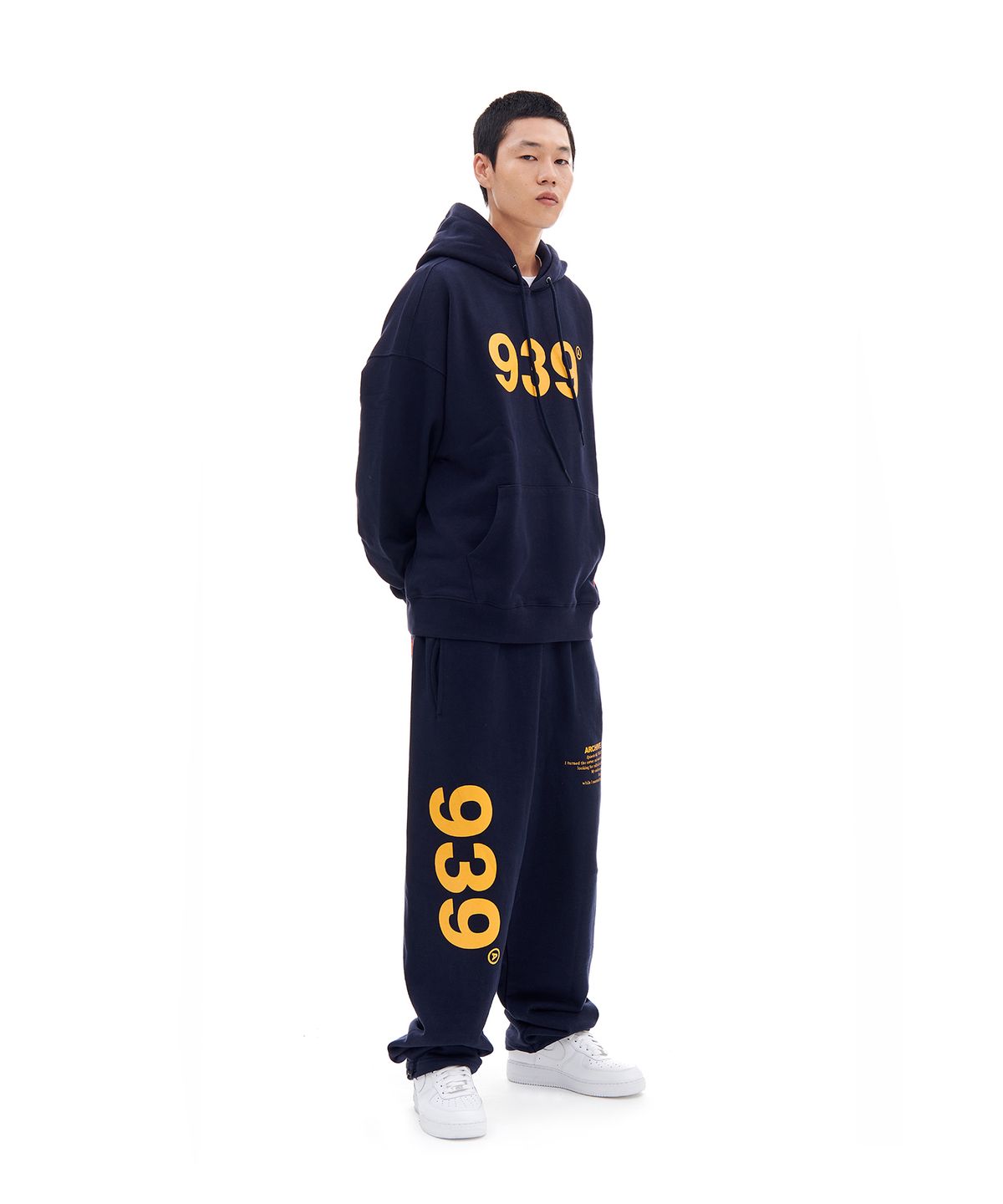 아카이브 볼드(ARCHIVE BOLD) 939 LOGO HOOD (NAVY)
