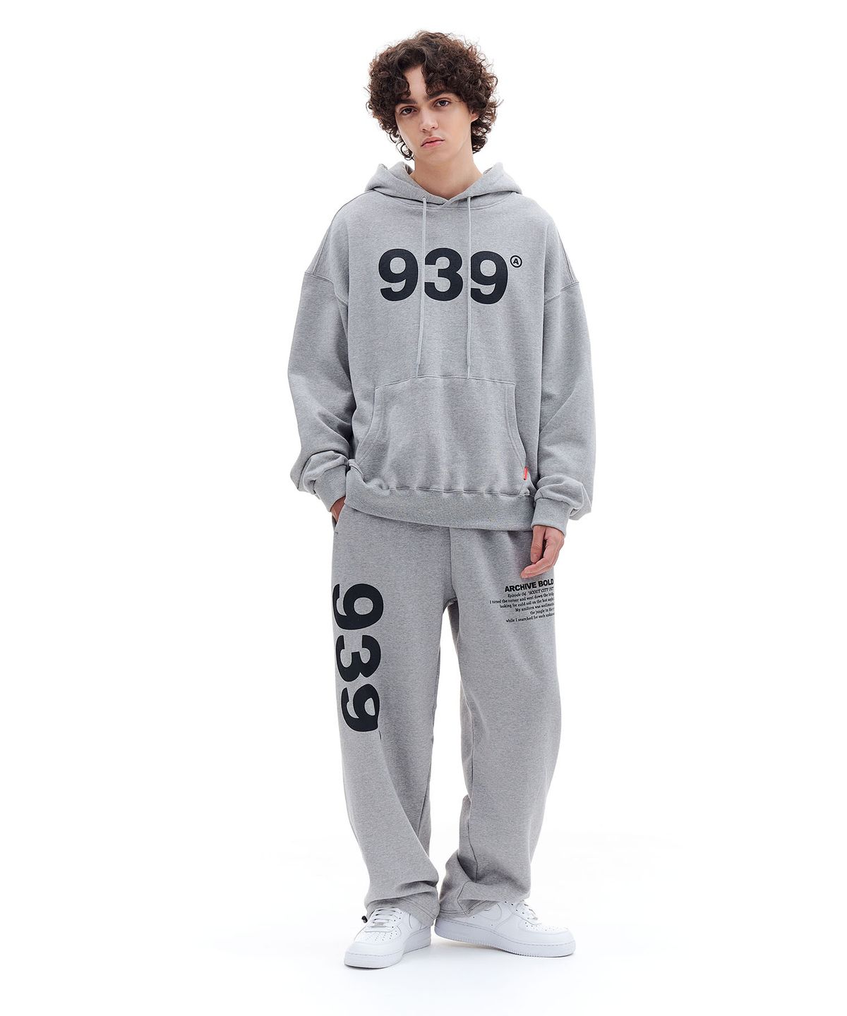 아카이브 볼드(ARCHIVE BOLD) 939 LOGO SWEAT PANTS (GRAY)