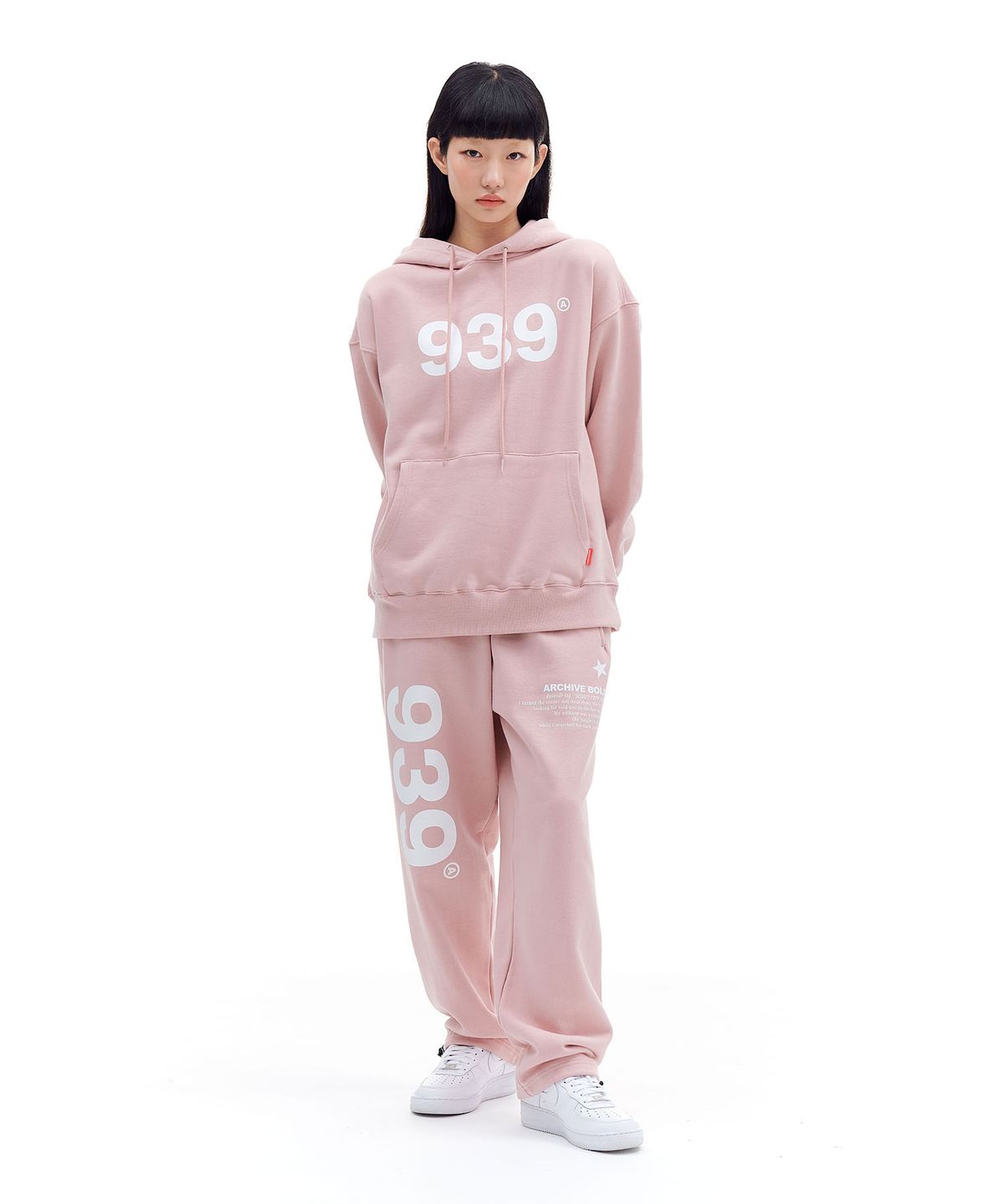 아카이브 볼드(ARCHIVE BOLD) 939 LOGO SWEAT PANTS (PINK)