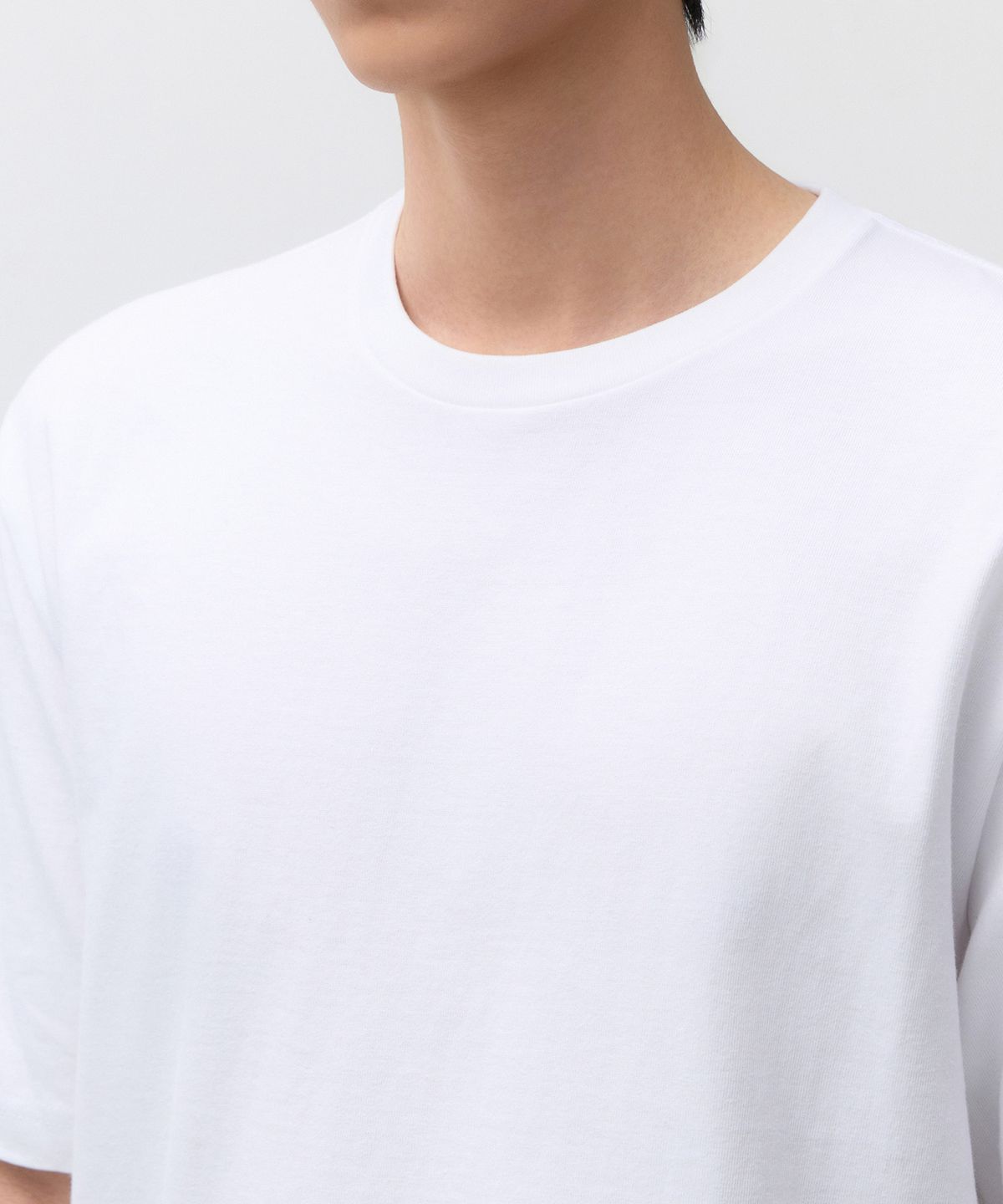 무신사 스탠다드(MUSINSA STANDARD) 레이어드 크루 넥 티셔츠_일반 기장 [화이트]