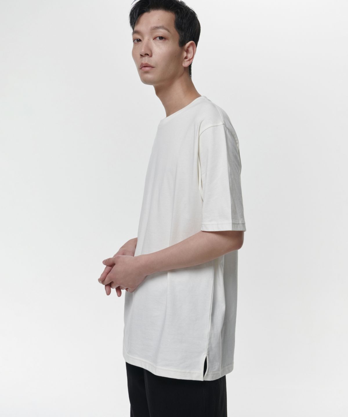 무신사 스탠다드(MUSINSA STANDARD) 레이어드 크루 넥 티셔츠_일반 기장 [크림]