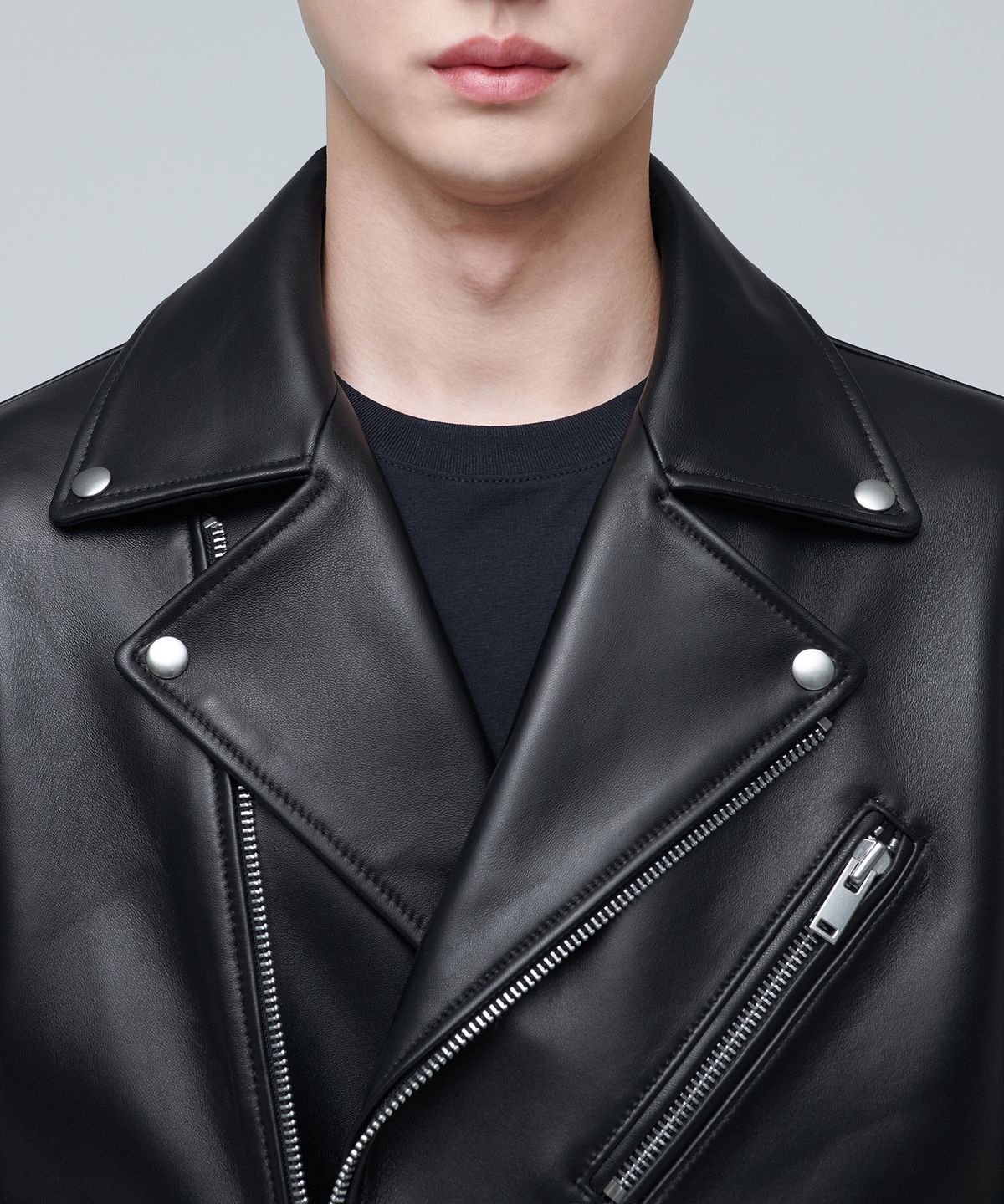 무신사 스탠다드(MUSINSA STANDARD) 램스킨 오버사이즈 라이더 재킷 [블랙]
