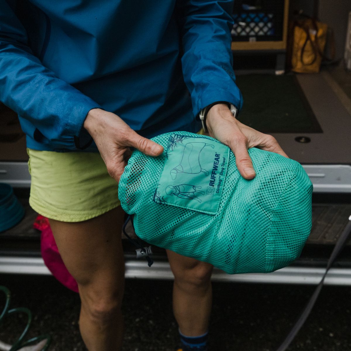 러프웨어(RUFFWEAR) 더트백 독 드라잉 타월(Dirtbag™ Dog Drying Towel)