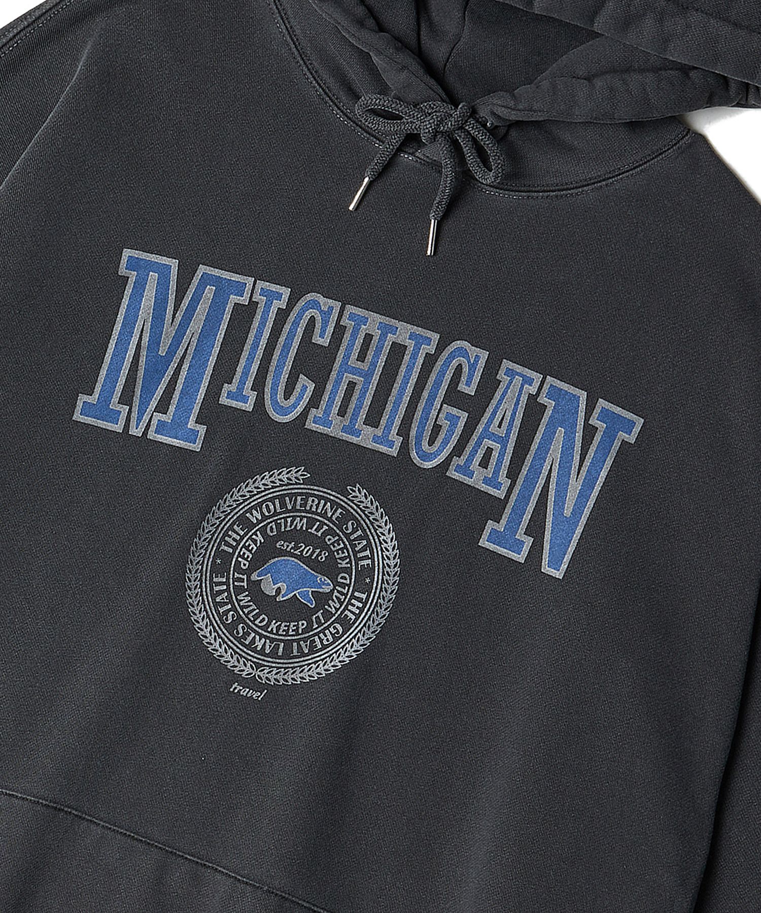 ★TRAVEL★ Michigan Wolverines Pigment Sweatshirt Black Char MUSINSA | TRAVEL MICHIGAN WOLVERINE PIGMENT HOODIE BLACK