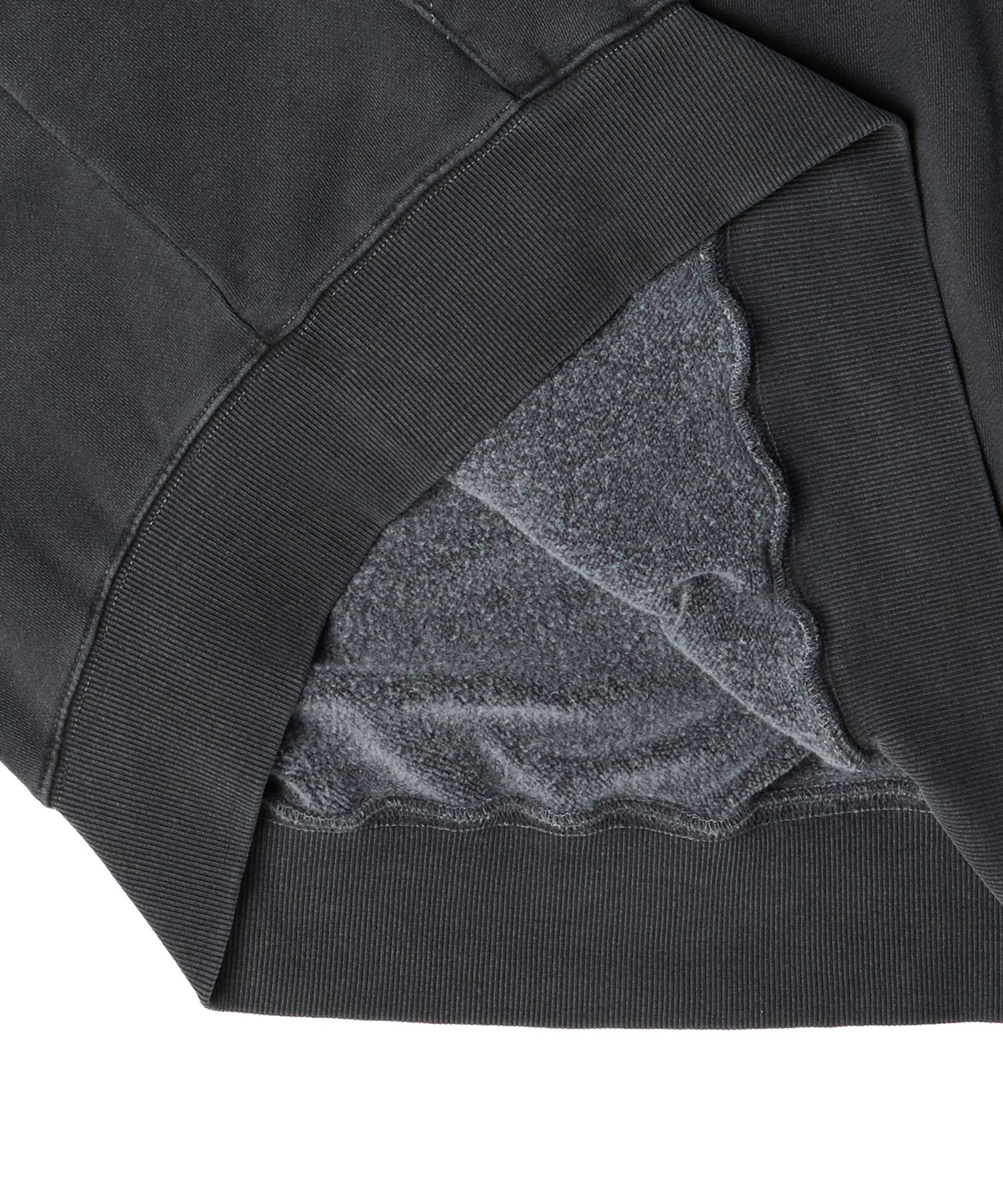 韓国人気☆MICHIGAN WOLVERINE PIGMENT SWEATSHIRT/全3色/TRAVEL MUSINSA | TRAVEL MICHIGAN WOLVERINE PIGMENT SWEATSHIRT BLACK