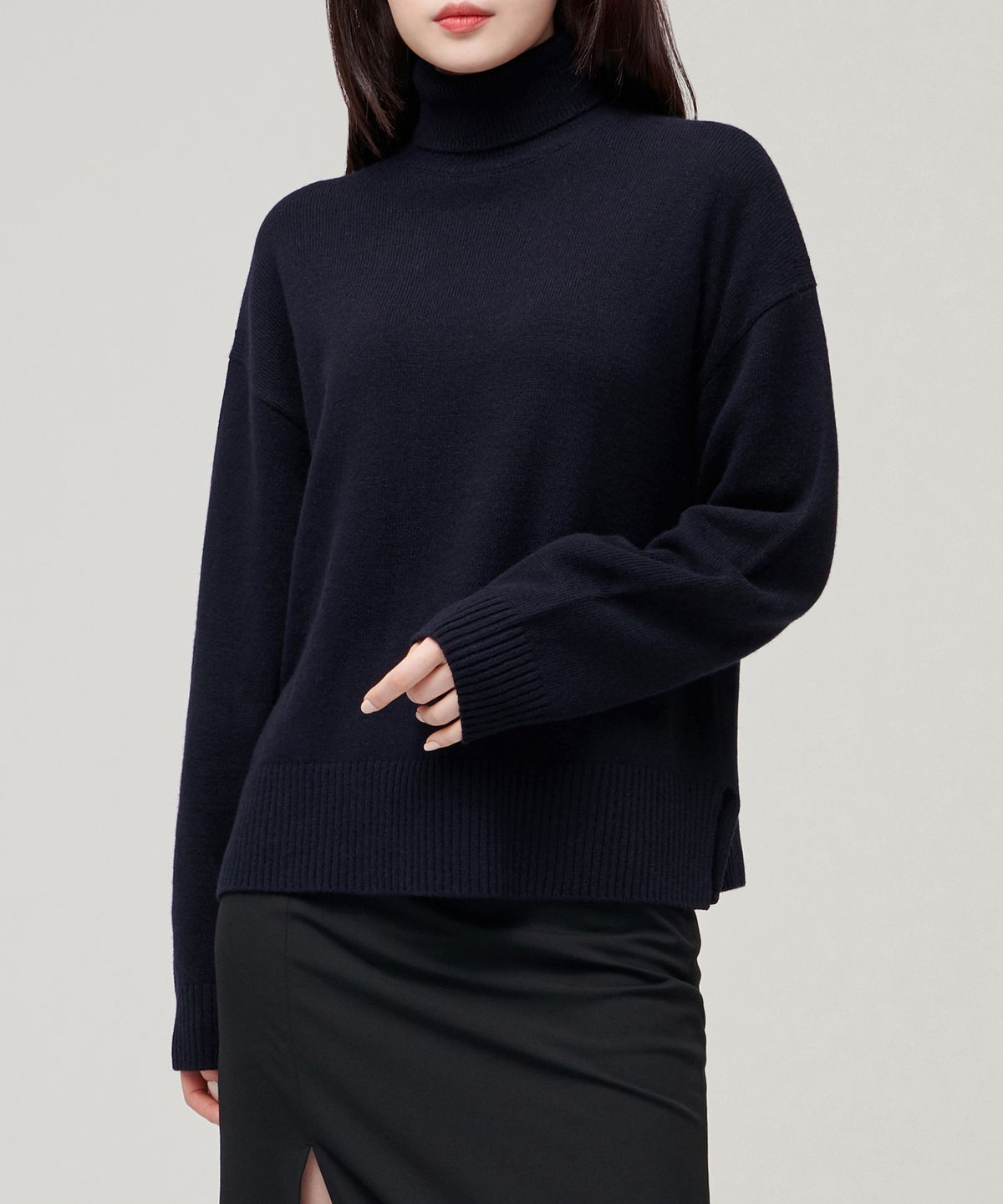 무신사 스탠다드 우먼(MUSINSA STANDARD WOMAN) 우먼즈 램스울 릴렉스드 터틀 넥 니트 [네이비]