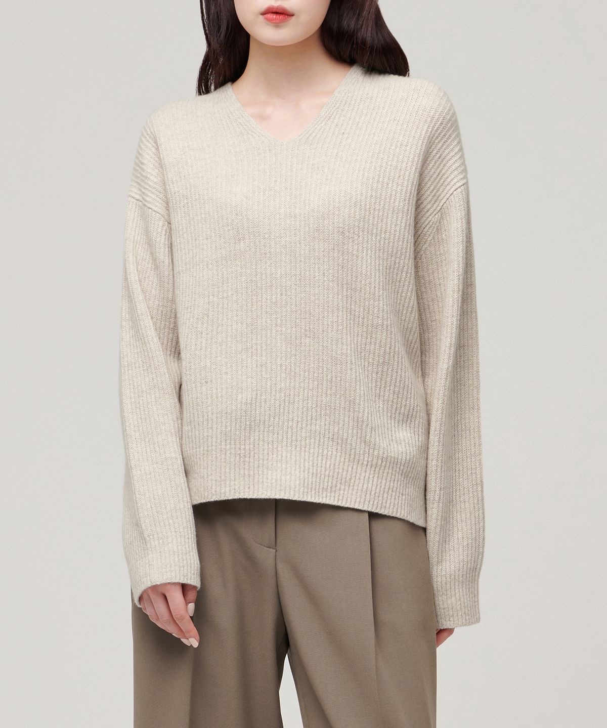 무신사 스탠다드 우먼(MUSINSA STANDARD WOMAN) 우먼즈 램스울 리브드 브이 넥 니트 [오트밀]