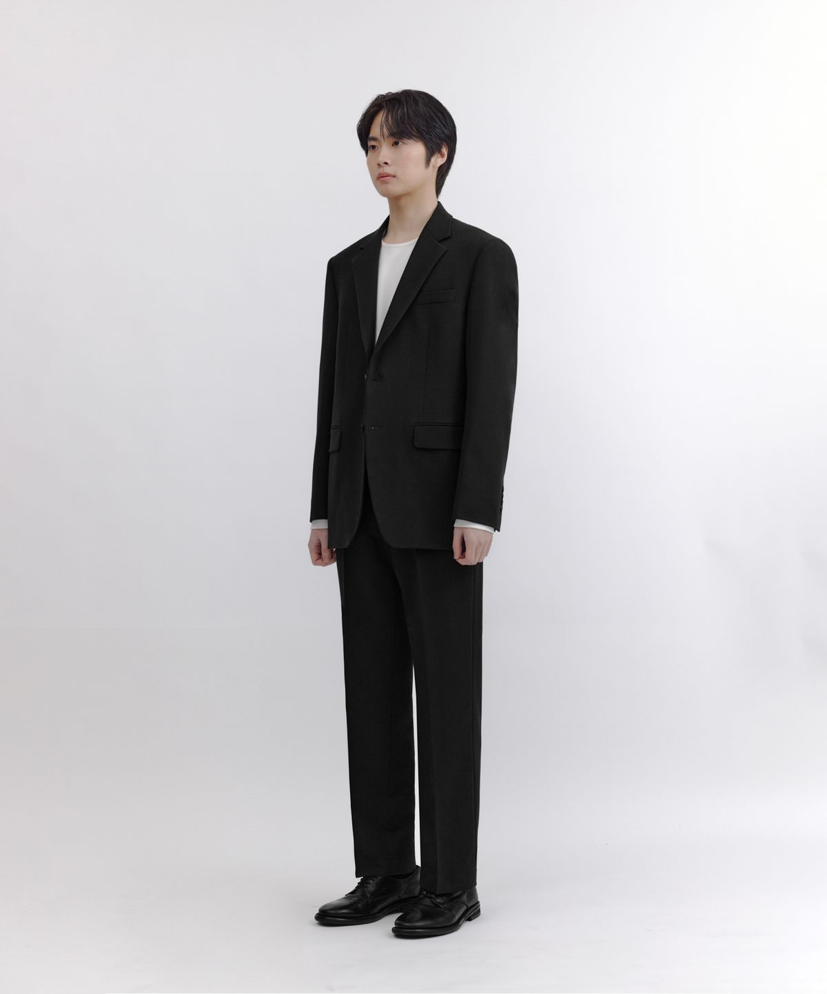 넌블랭크(NONBLANK) 세미 오버사이즈 핏 블레이저_BLACK