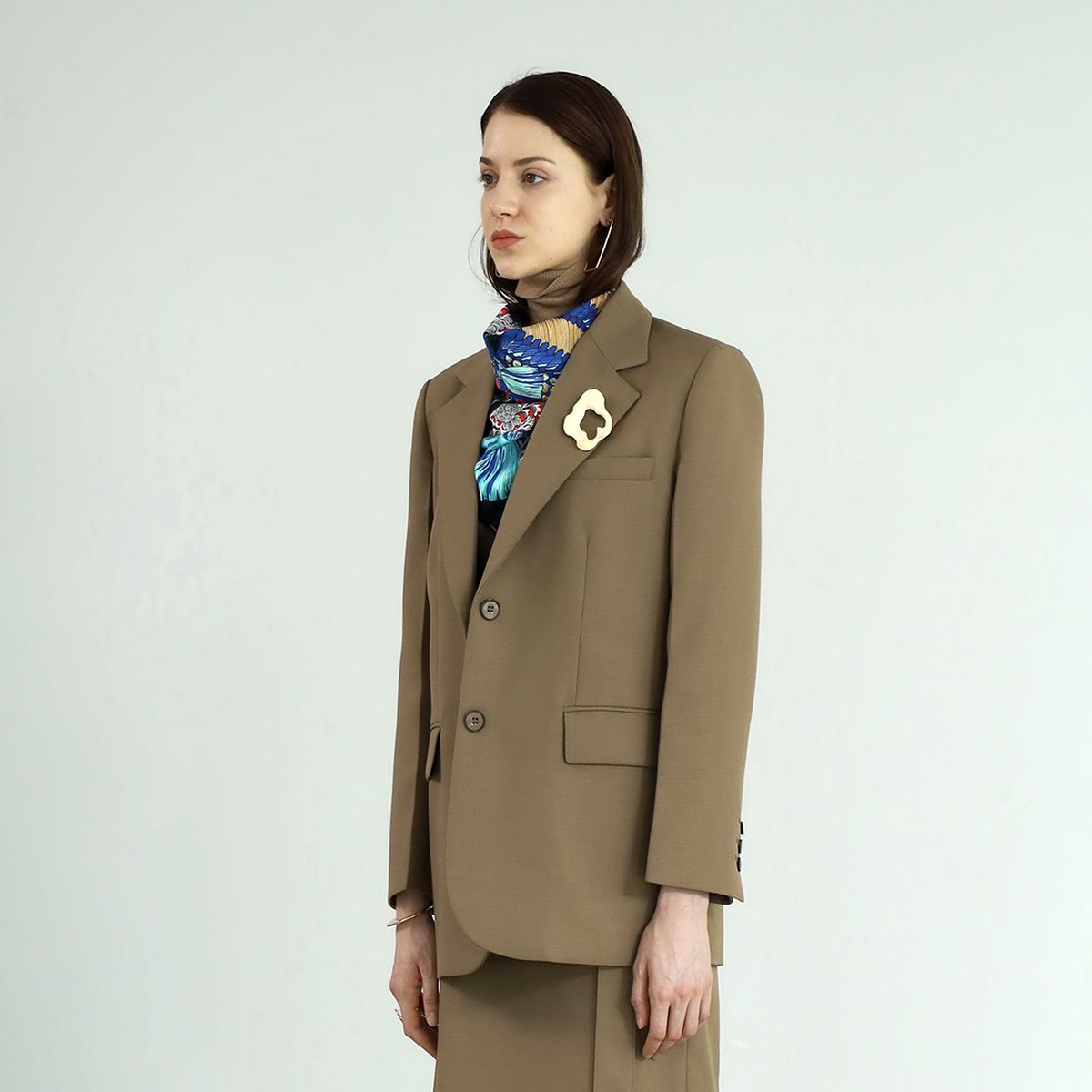 르베띠르(REVETIR) 클레르 two-button 자켓 -BEIGE