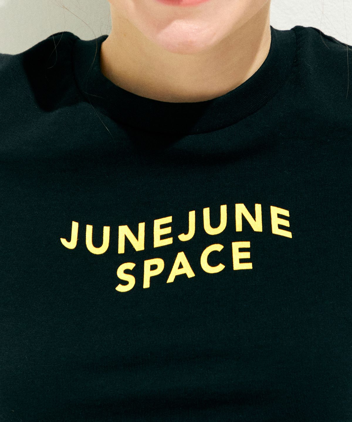 준준스페이스(JUNEJUNE SPACE) June June Space T Shirt_Black(준준스페이스 티셔츠_블랙)
