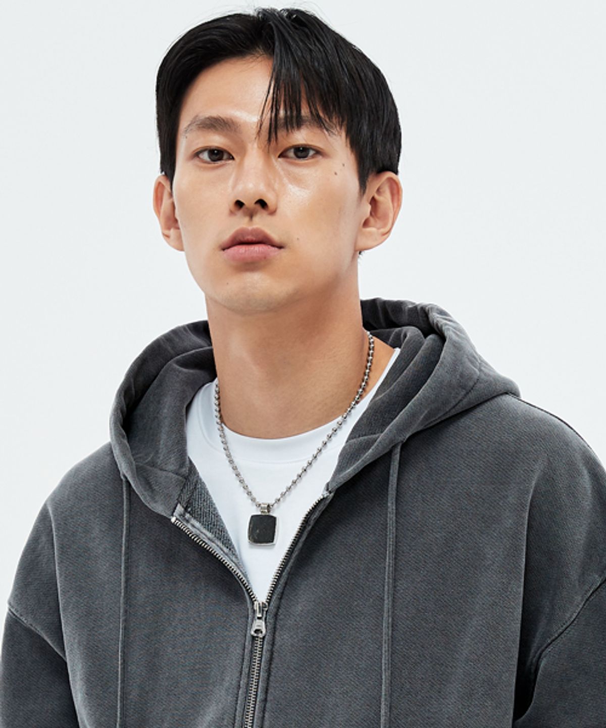 소버먼트(SOVERMENT) 980G 피그먼트 컷 후디 집업-차콜-