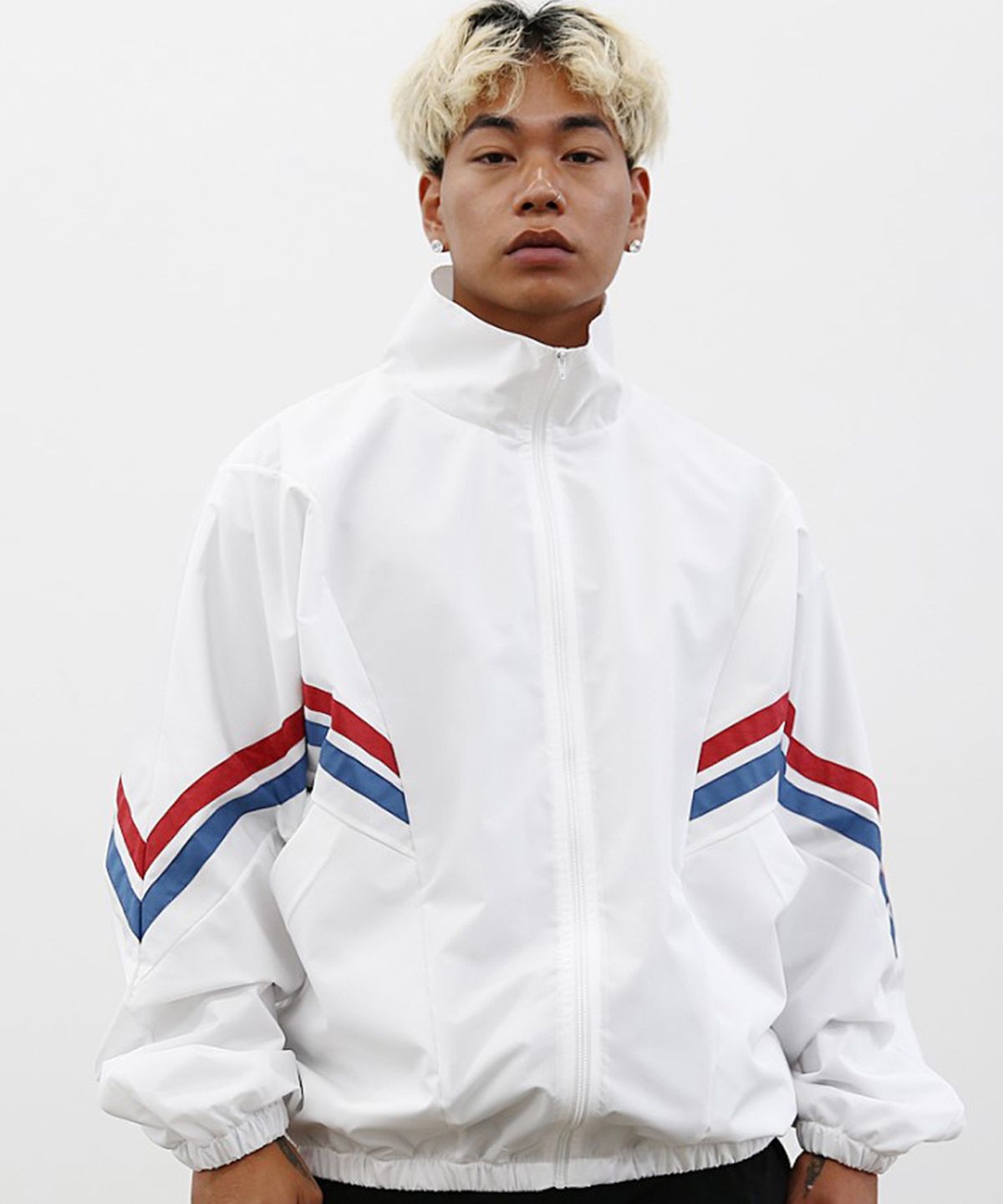 어반플레이어스(URBAN PLAYERS) 벨라 듀스포 오버핏 자켓 (화이트)