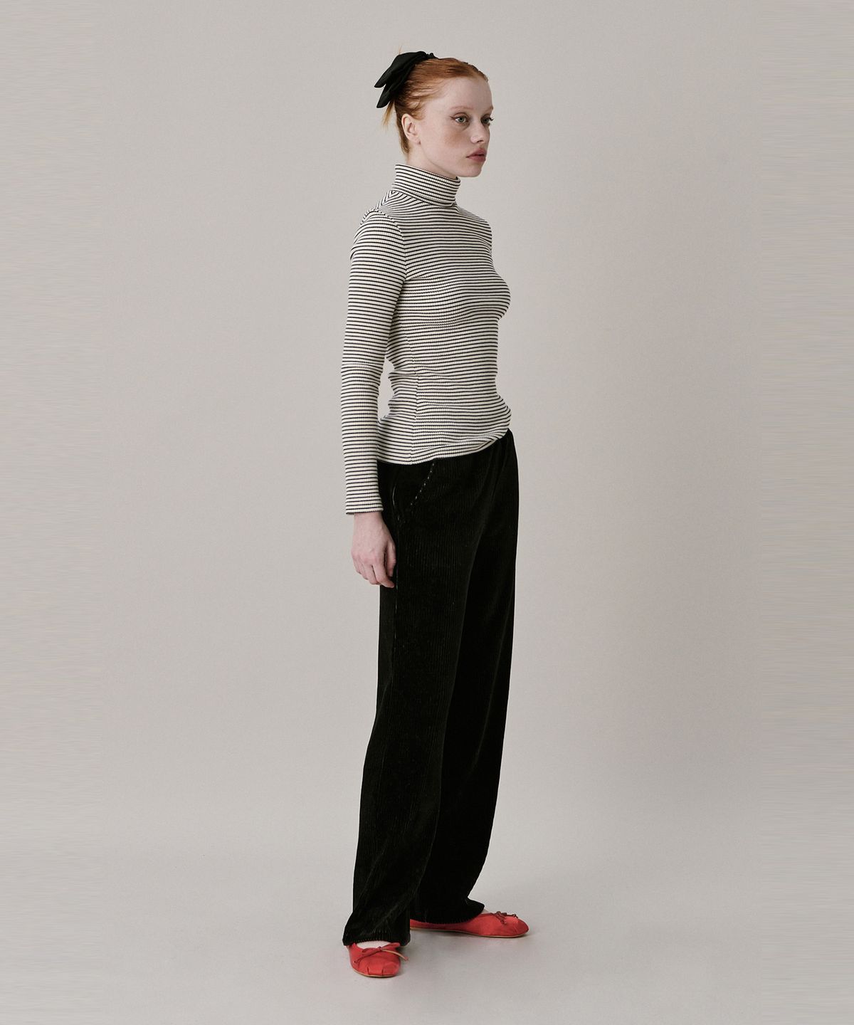 준준스페이스(JUNEJUNE SPACE) Two Tone Velour Pant_Black (투 톤 벨루어 팬츠_블랙)