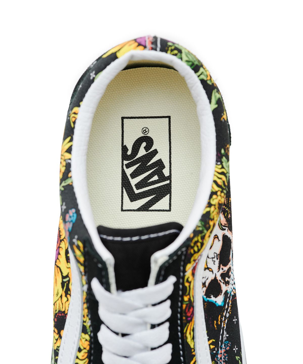 반스(VANS) 올드스쿨 - (뷰티 스컬) 블랙:트루 화이트 / VN0A7Q2J6401