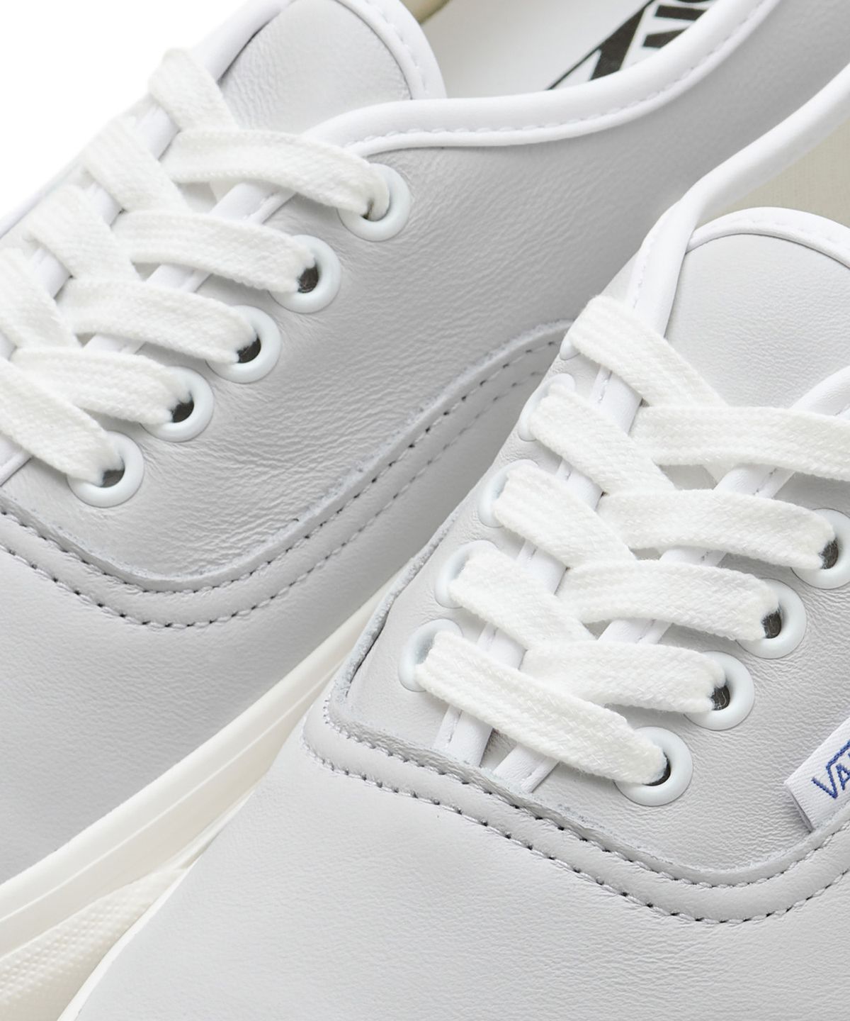 반스(VANS) 어센틱 44 DX - (애너하임 팩토리) 트루 화이트:레더 / VN0A54F21041