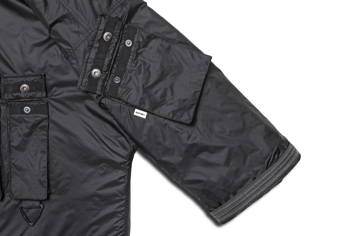 디아프바인(DIAFVINE) DV.LOT 646 CORDURA® Combat Robe -Black-