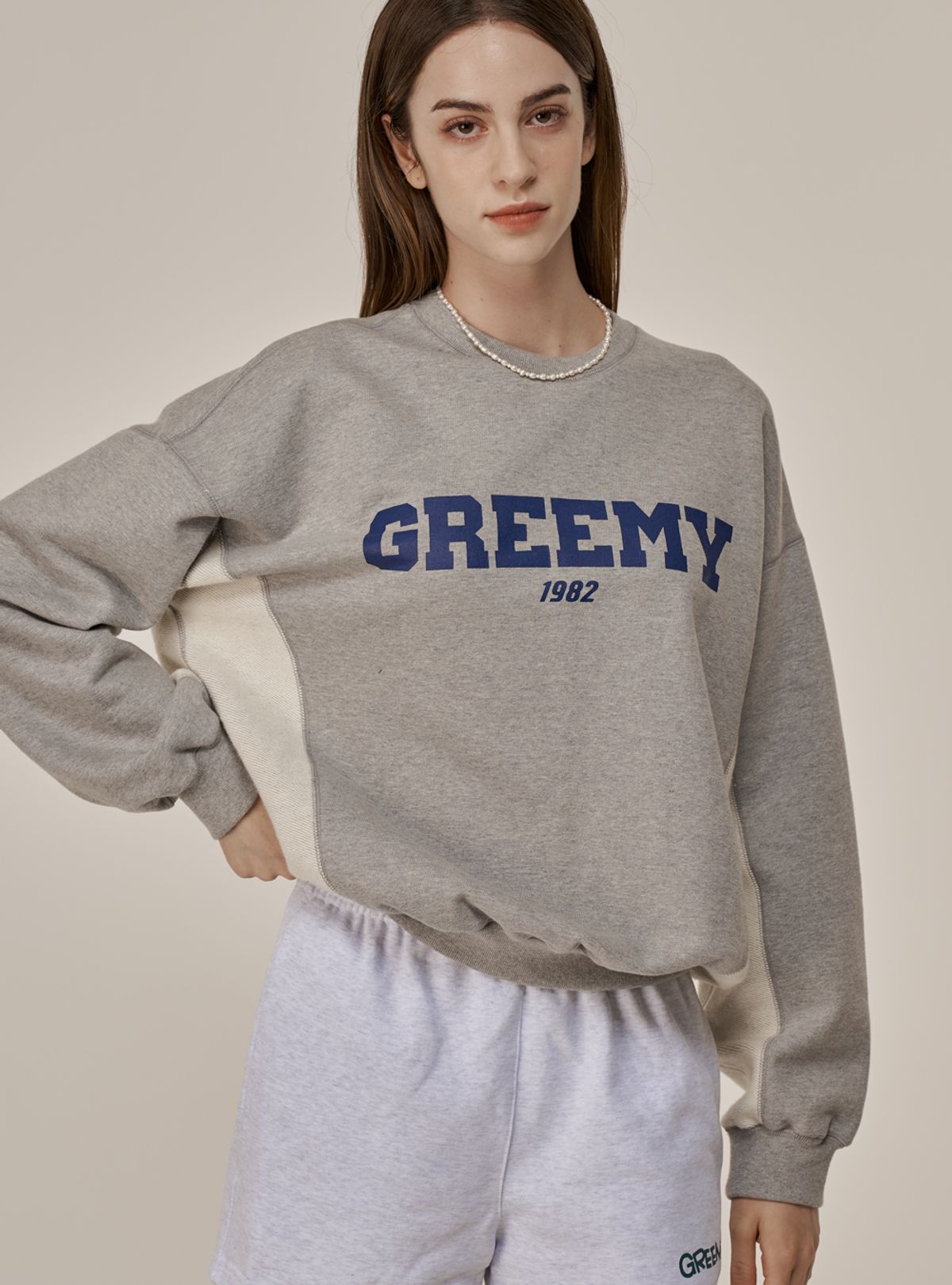 그리미(GREEMY) 1982 OLD SCHOOL SWEATSHIRTS (GREY)