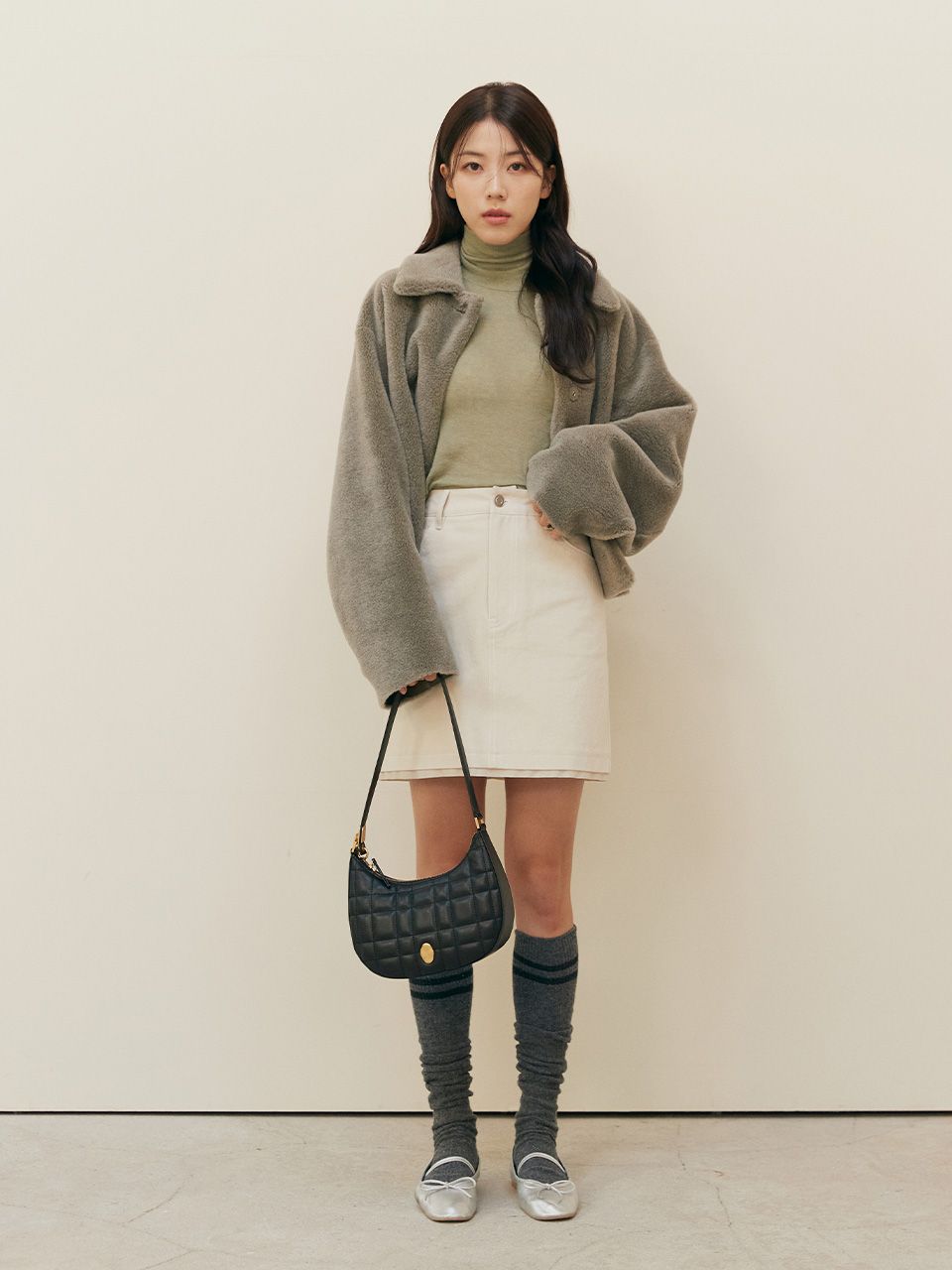 MUSINSA | OSTKAKA Knut Mini Hobo Quilted Black