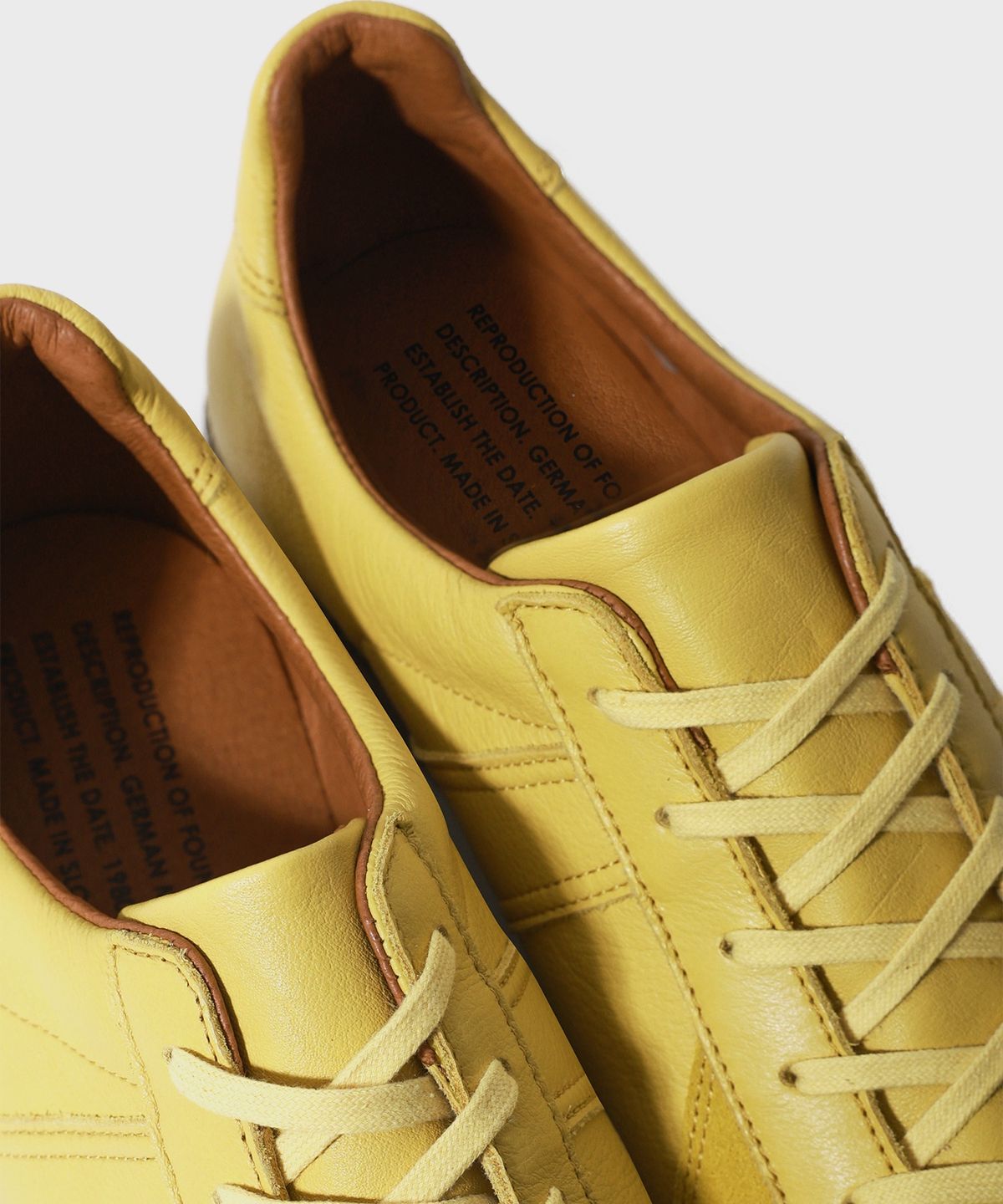 리프로덕션 오브 파운드(REPRODUCTION OF FOUND) German Military Light yellow